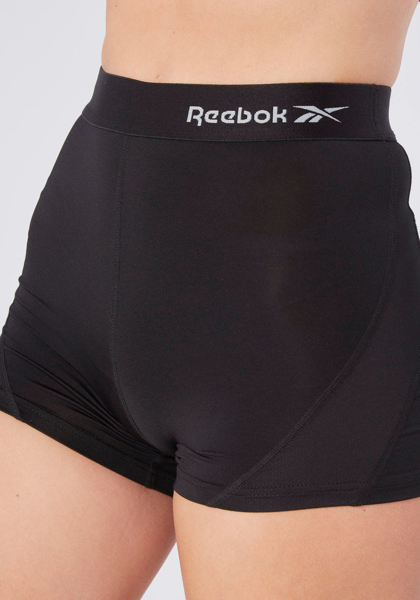 Reebok Boxershorts »JOYNER« kühlender Materialeinsatz, basic, bequem, eng, mit Logo, breiter Bund