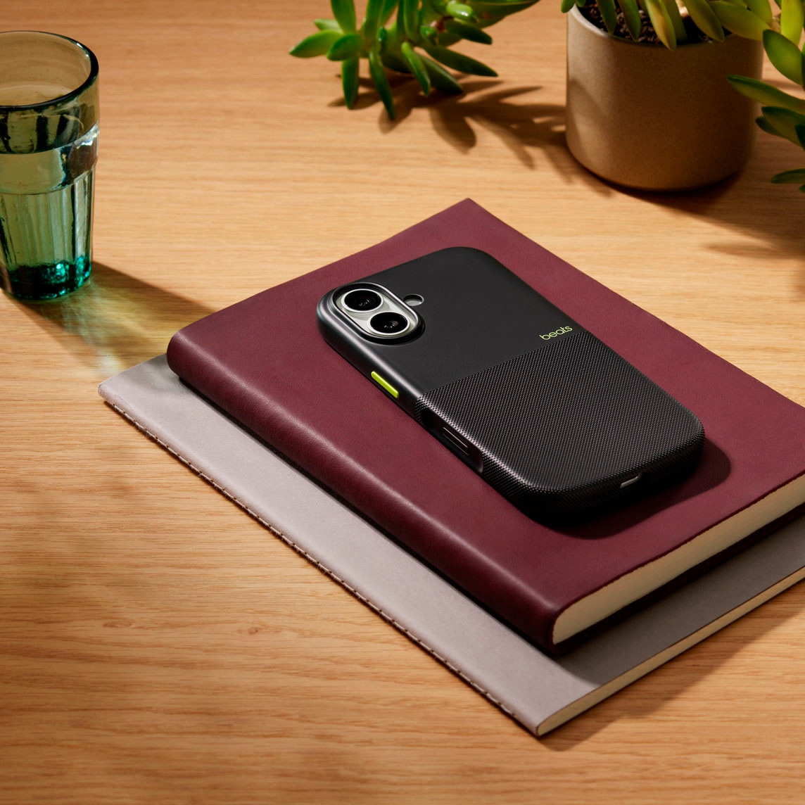 Apple Smartphone-Hülle »iPhone 17 Rugged Case mit MagSafe und Kamerasteuerung«, Apple iPhone 17, 16,0 cm (6,3 Zoll)