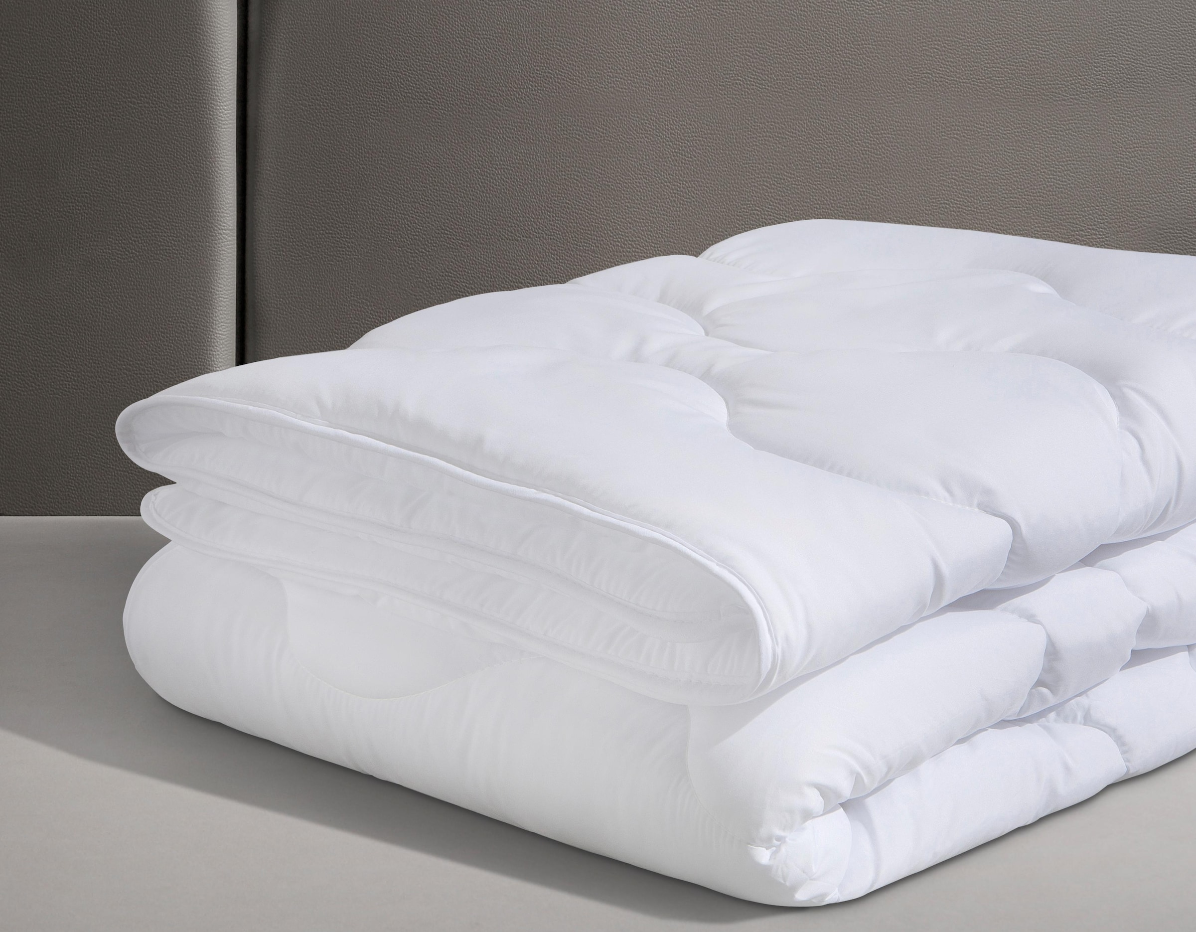 Jekatex Kunstfaserbettdecke »Hohenstein Bettdecke, 135x200 oder 155x220 cm, günstig online kaufen