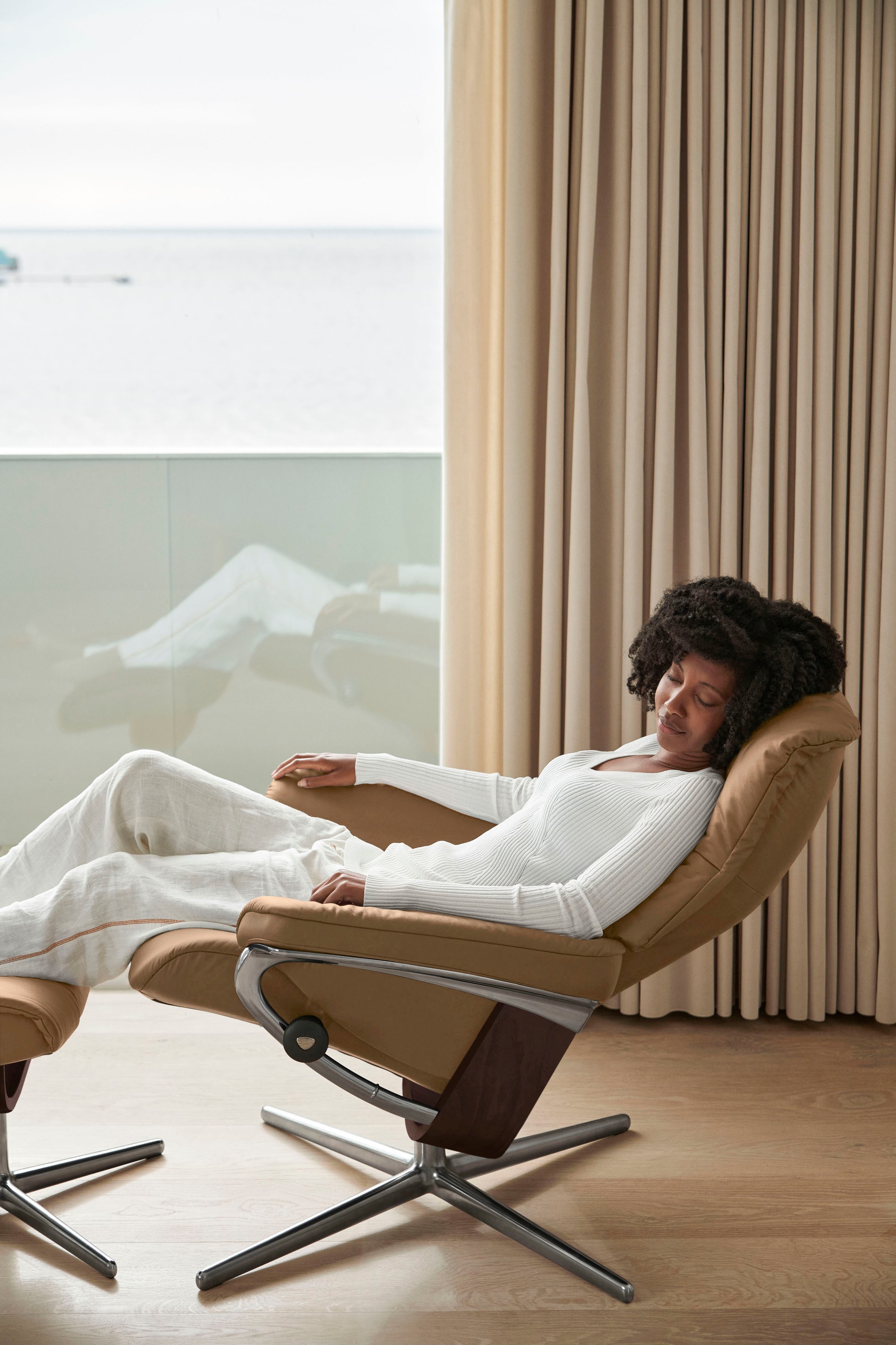 Stressless® Fußhocker »Mayfair«, mit Cross Base, Größe S, M & L, Holzakzent Braun