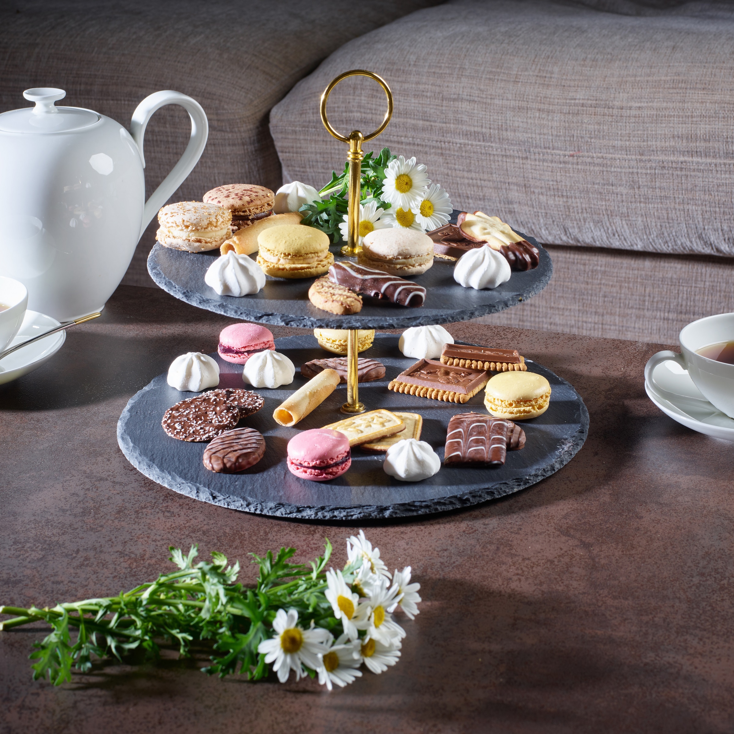ECHTWERK Etagere »Schiefer Etagere«, für Gebäck, Obst, Käse und Dessert aus Naturschiefer mit Metallgriff
