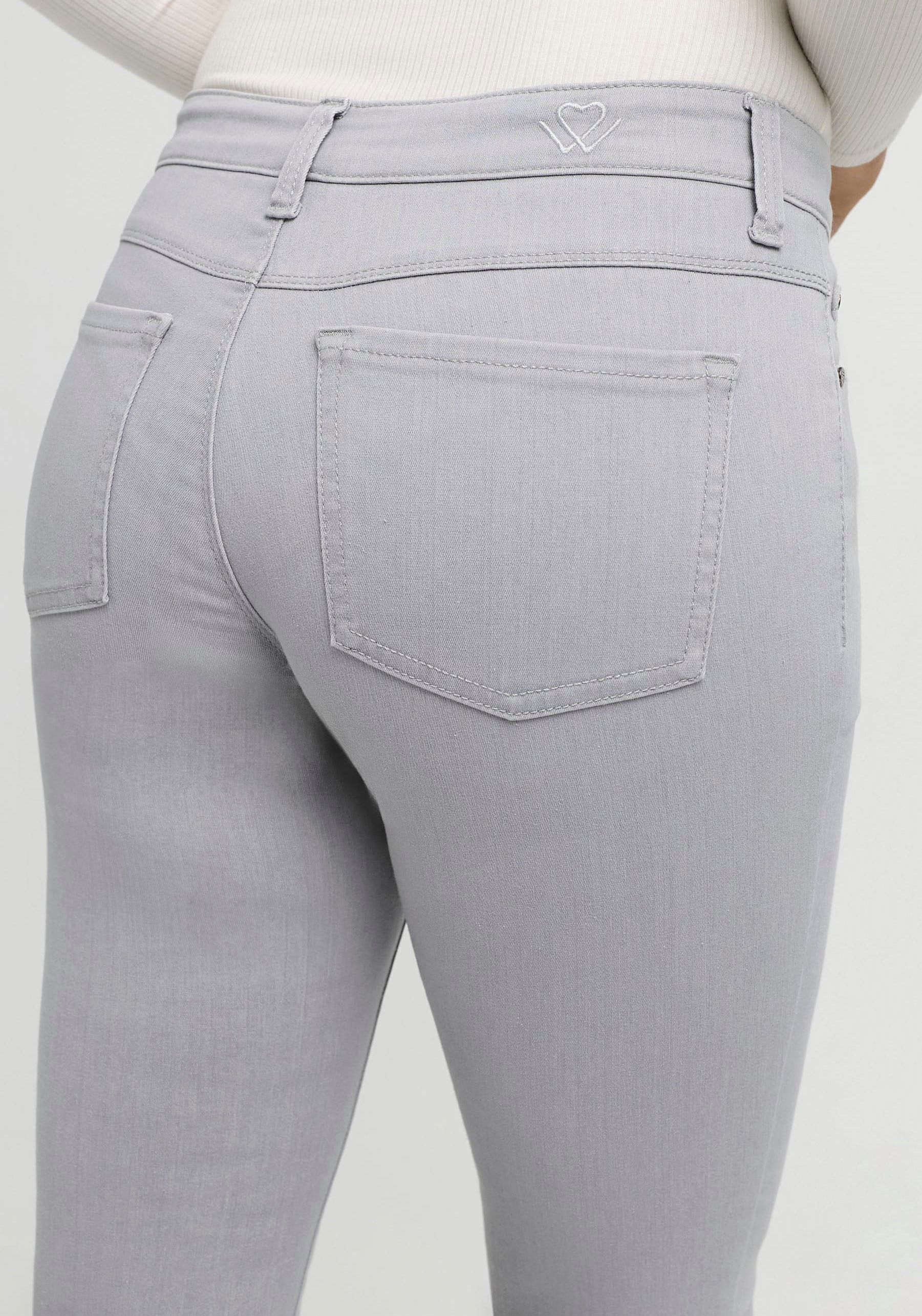 wonderjeans Slim-fit-Jeans, Klassischer gerader Schnitt