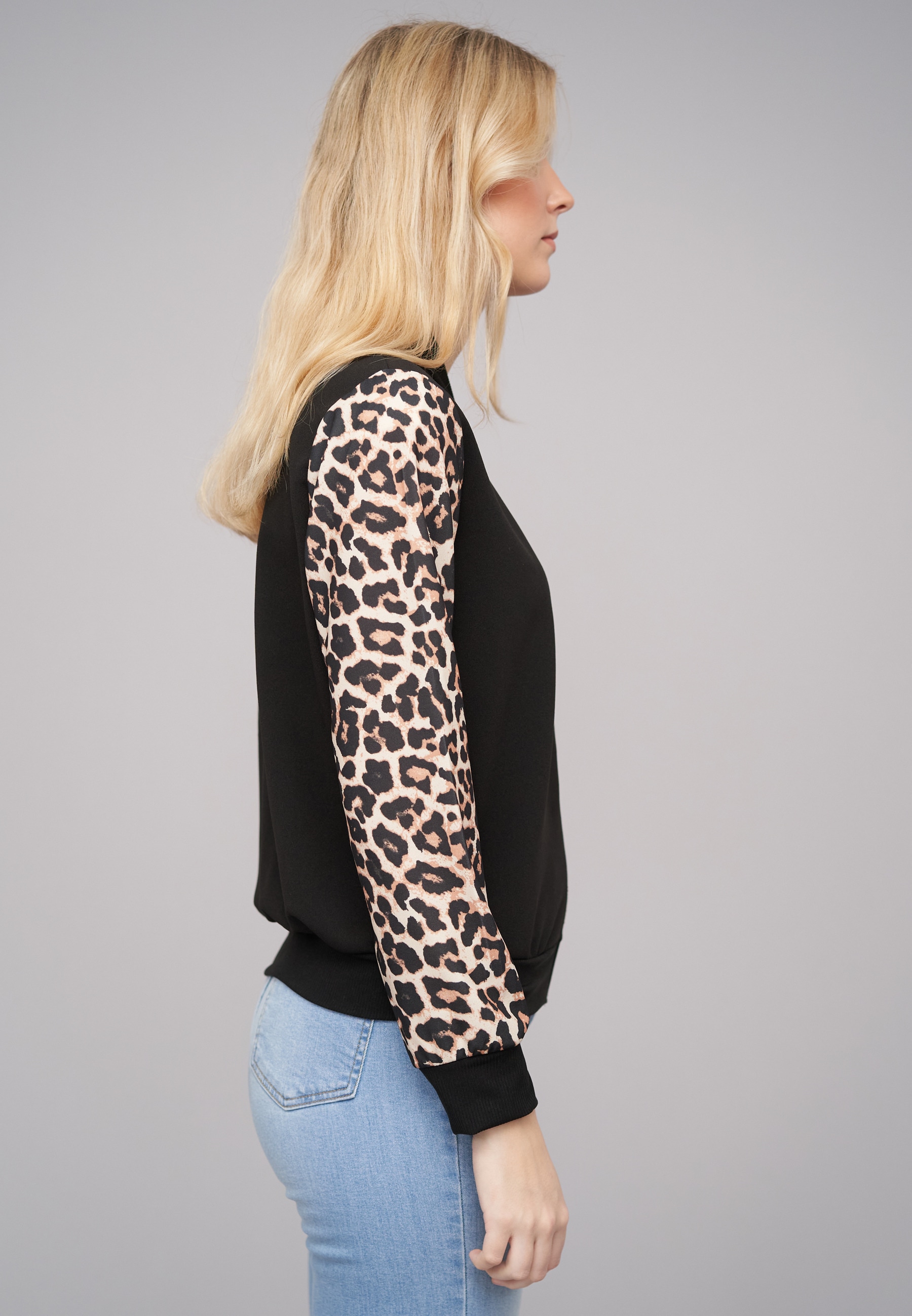 CLOUD 5IVE Bomberjacke »CLOUD 5IVE Bomber Jacket 2-Tone Leo Sleeve Print« 1 Stk. tlg. ohne Kapuze