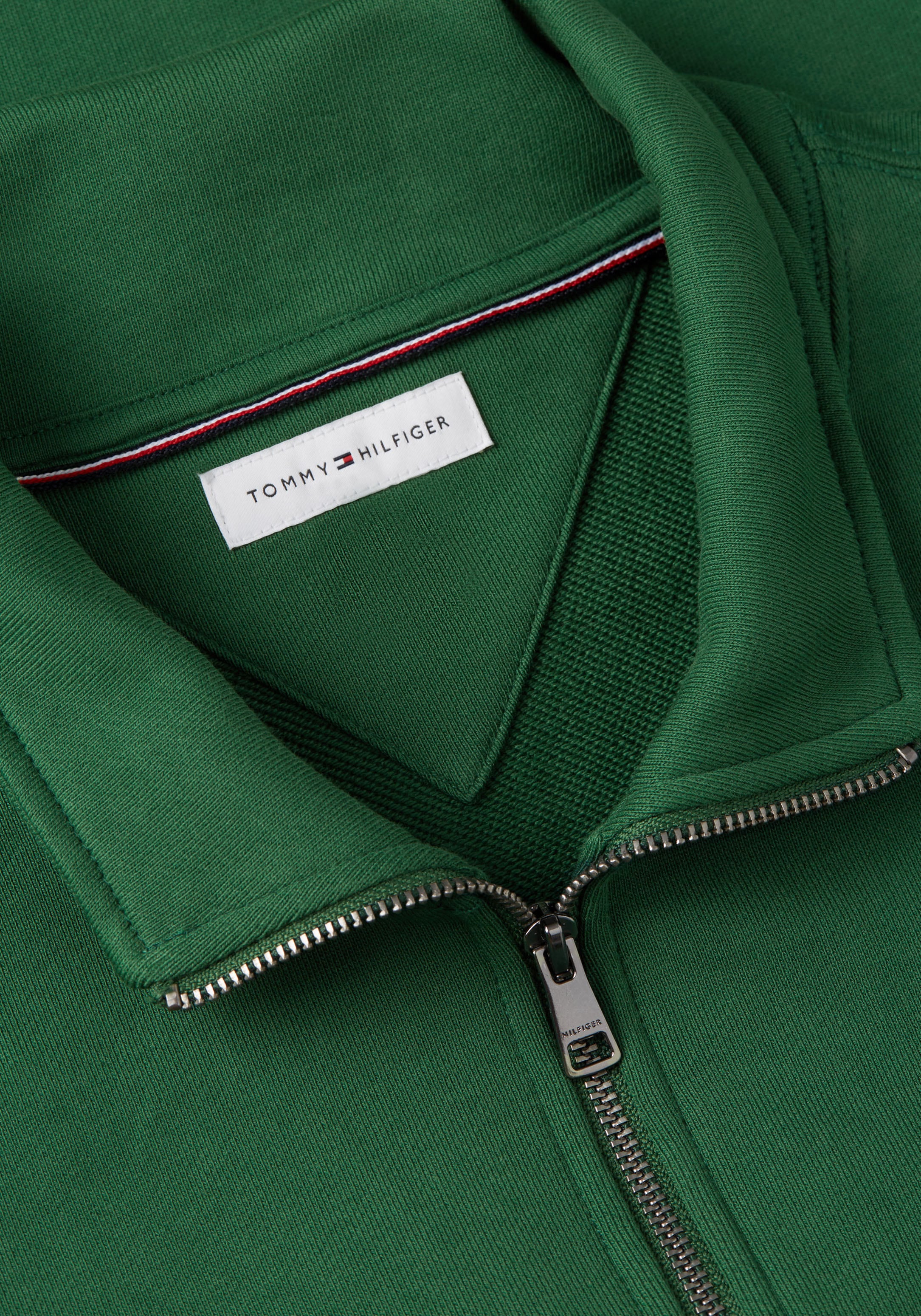 Tommy Hilfiger Sweatshirt »ESSENTIAL TERRY NEW 1/4 ZIP«, Quarter-Zip aus Terry mit Flag
