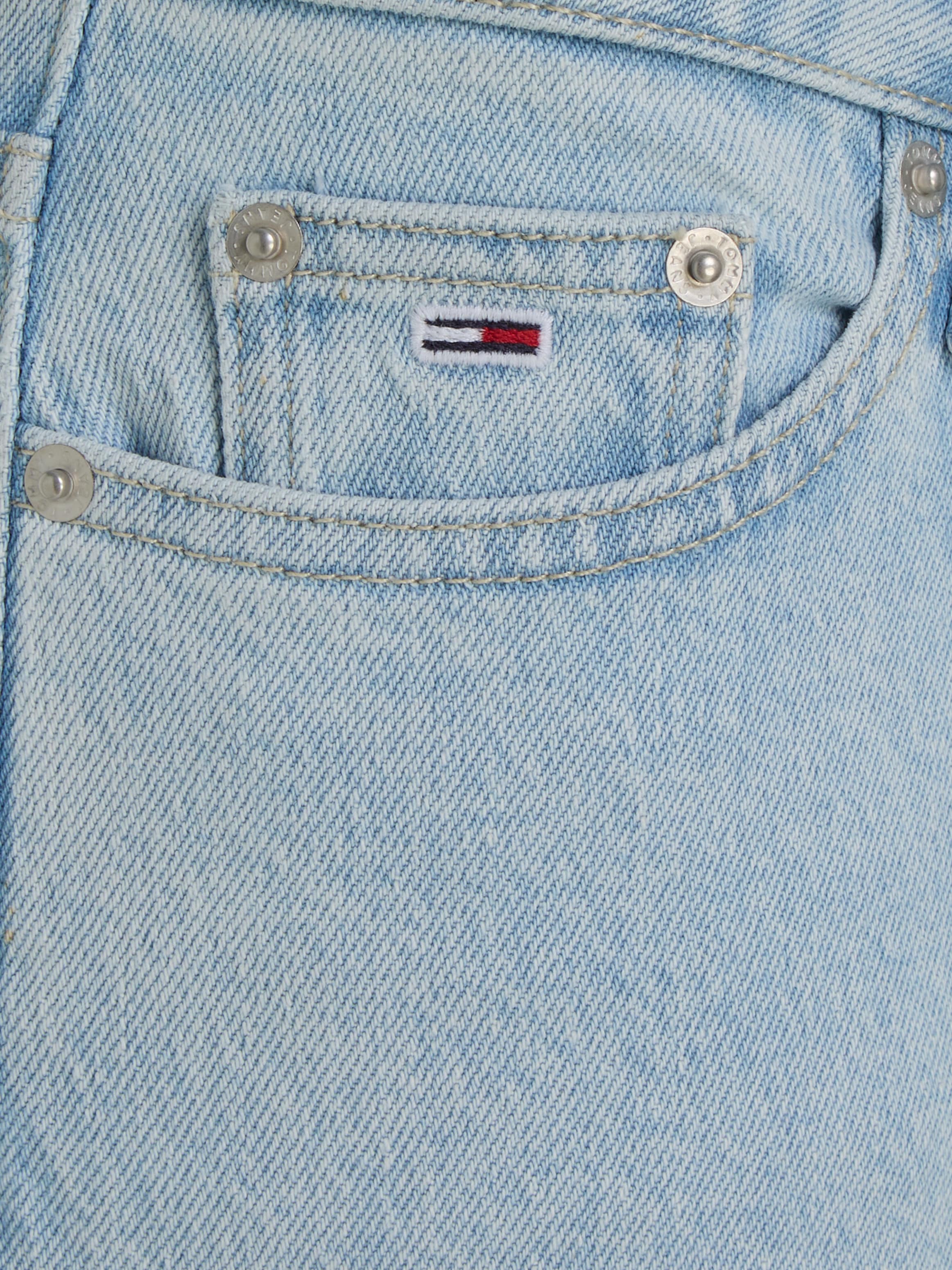 Tommy Jeans Schlagjeans, mit Tommy Jeans Logo-Badge & Flag online kaufen