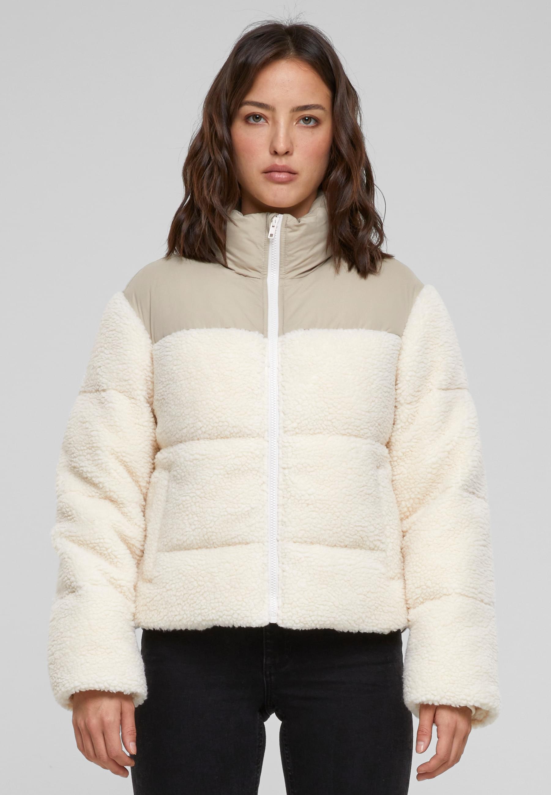 URBAN CLASSICS Winterjacke »Urban Classics Damen Ladies Short Sherpa Mix Puffer Jacket« 1 Stk. tlg. ohne Kapuze