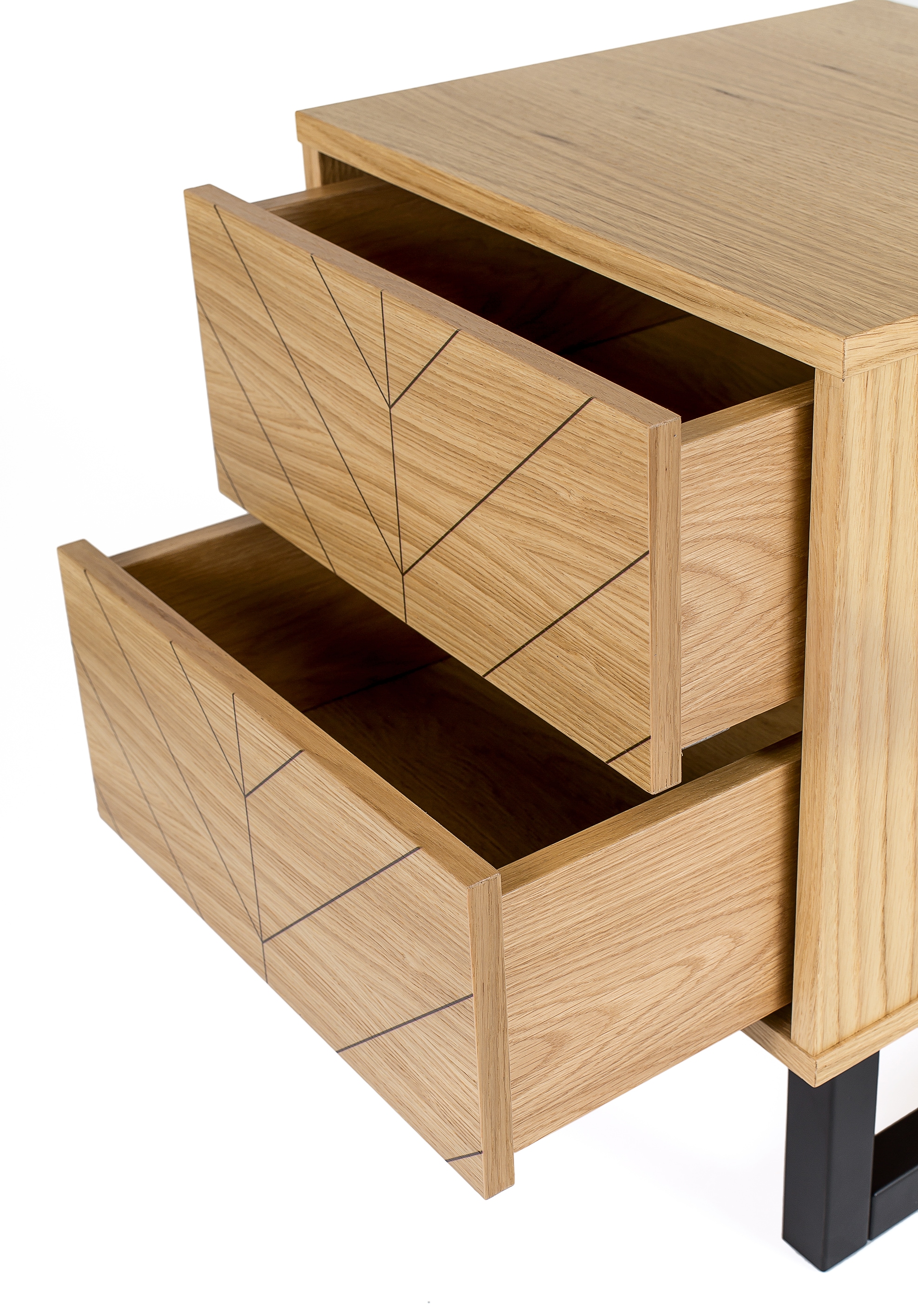 Woodman Nachttisch, Holzfurnier aus Eiche