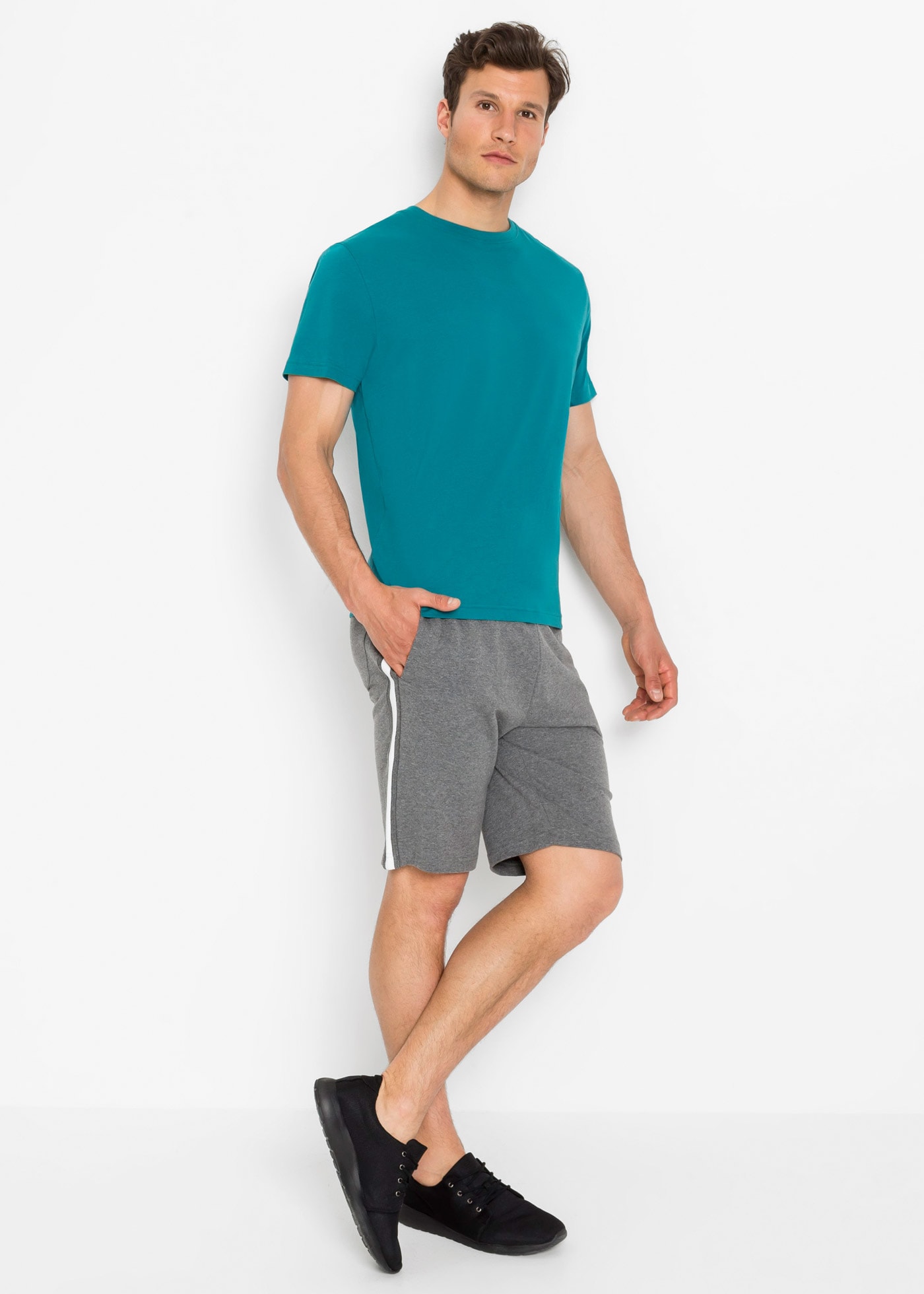 bonprix T-Shirt »T-Shirt (3er Pack)« Packung, 3, 3 Stk. T-Shirt (3er Pack) mit Rundhalsausschnitt