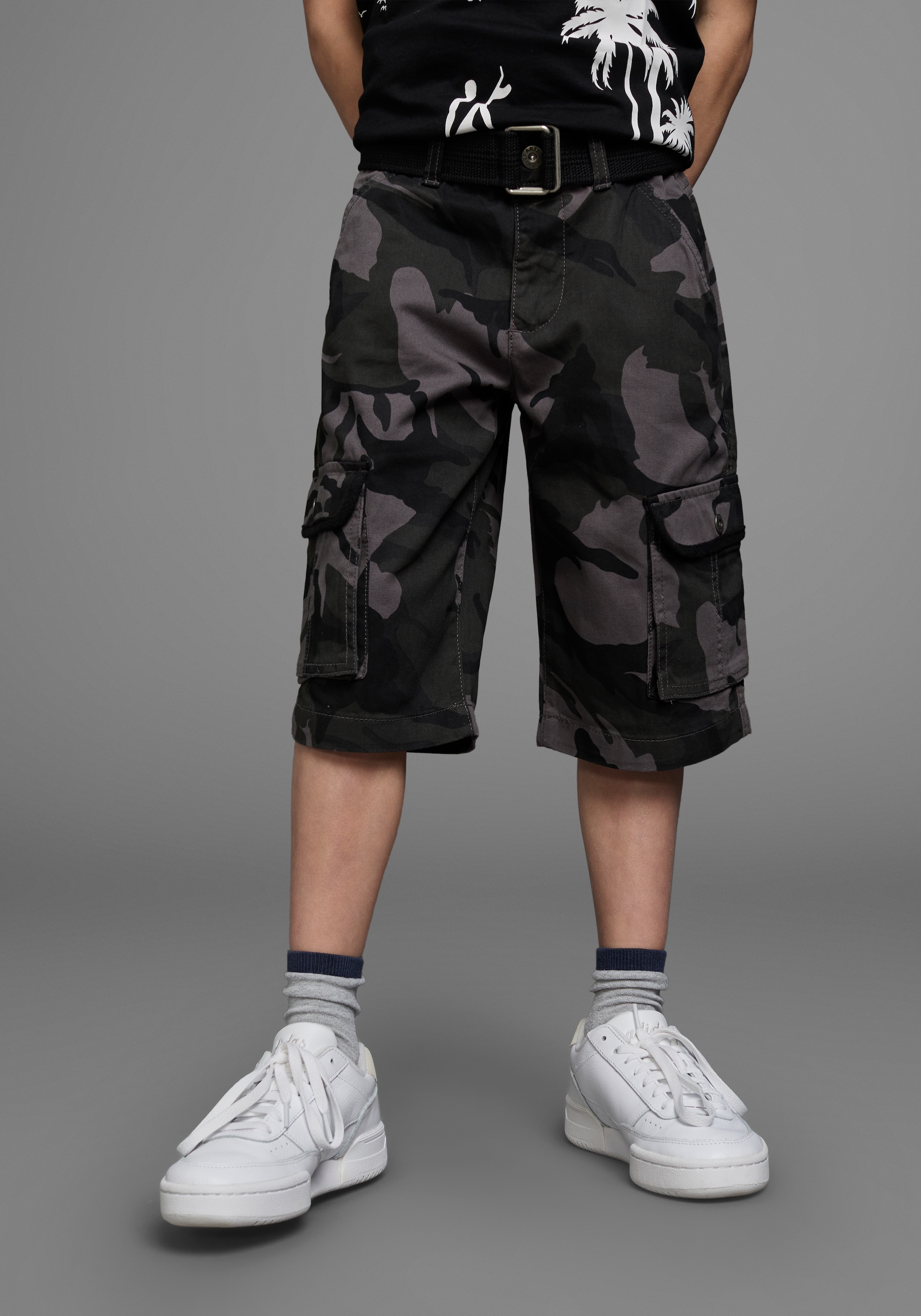 KIDSWORLD Shorts »2tlg. Bermudas+Gürtel«, (Set, 2 tlg., mit Gürtel), mit Textilgürtel