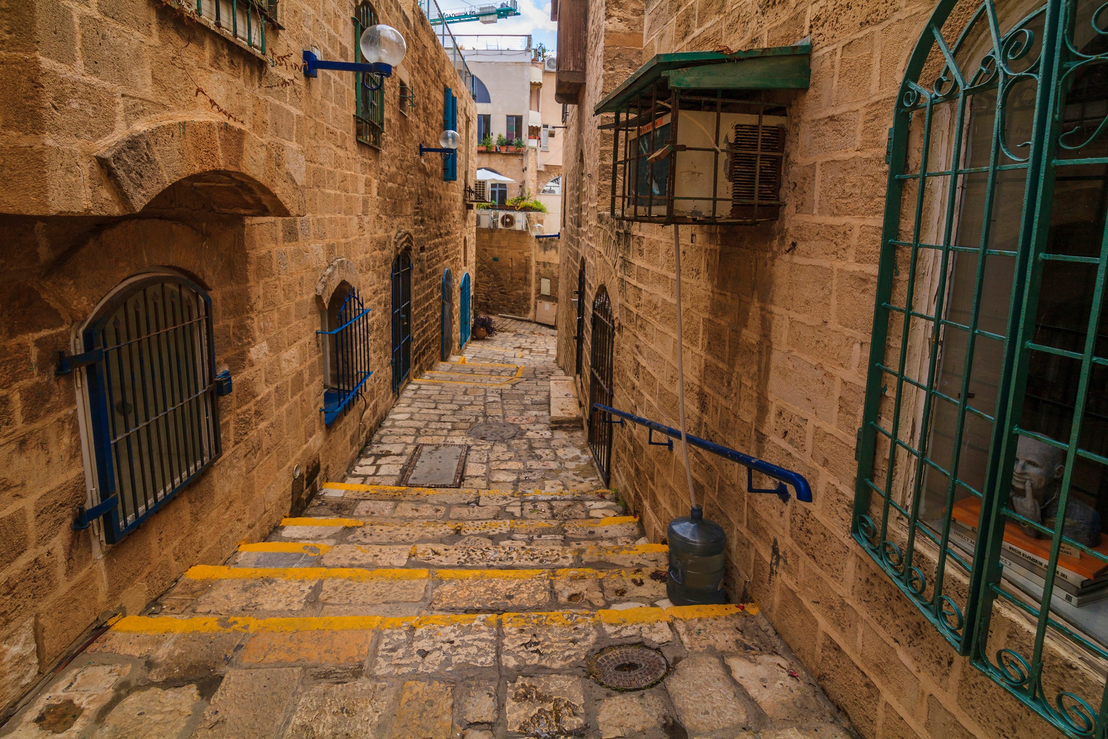 Papermoon Fototapete »Tel Aviv-Jaffa Alte Gasse« günstig online kaufen