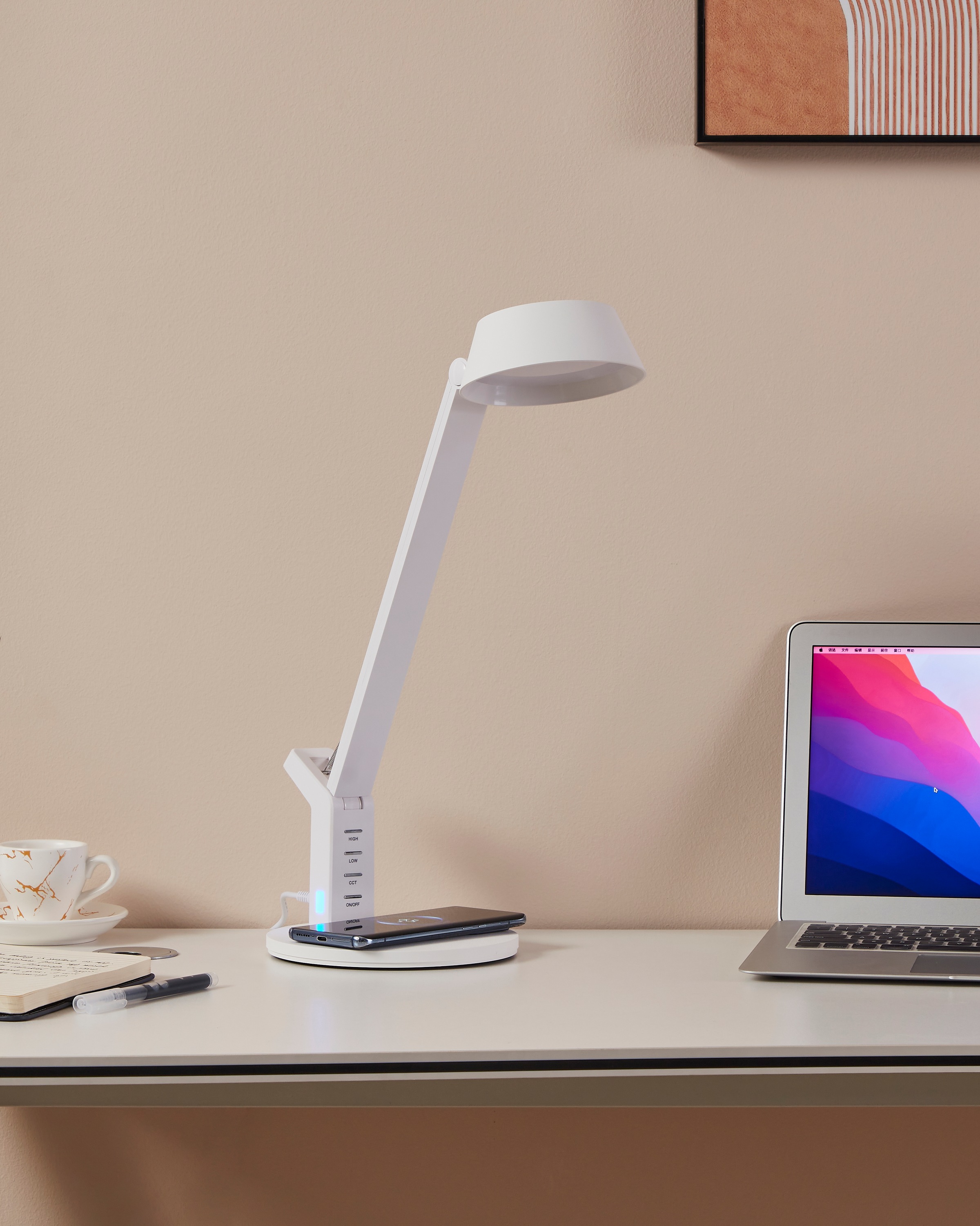 EGLO Tischleuchte »BANDERALO Schreibtischleuchte - kabellose Ladefunktion« LED-Modul 1 Stk. warmweiß - kaltweiß Tischleuchte - 4,8W - warmweiß - kaltweiß, Induktionsladefläche, CCT