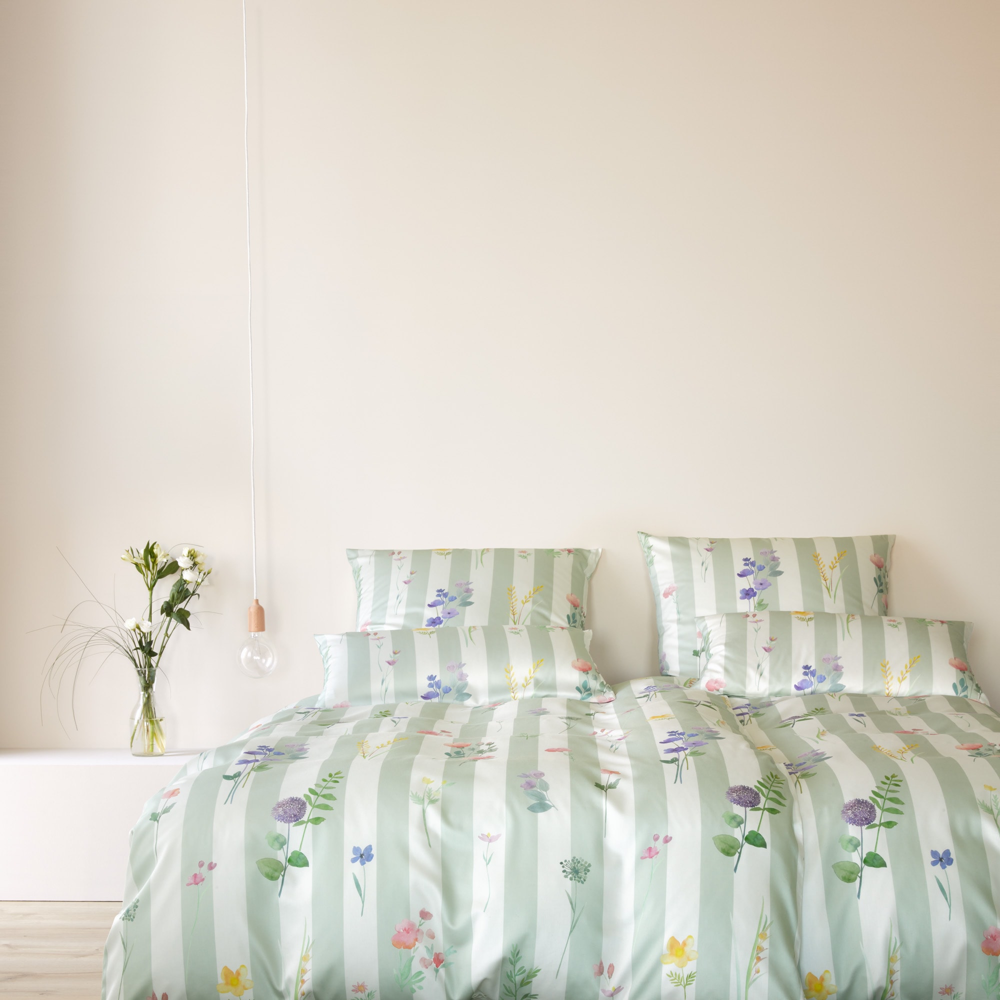 Elegante Bettwäsche »Flowerstripe« 2 angenehmes Hautgefühl