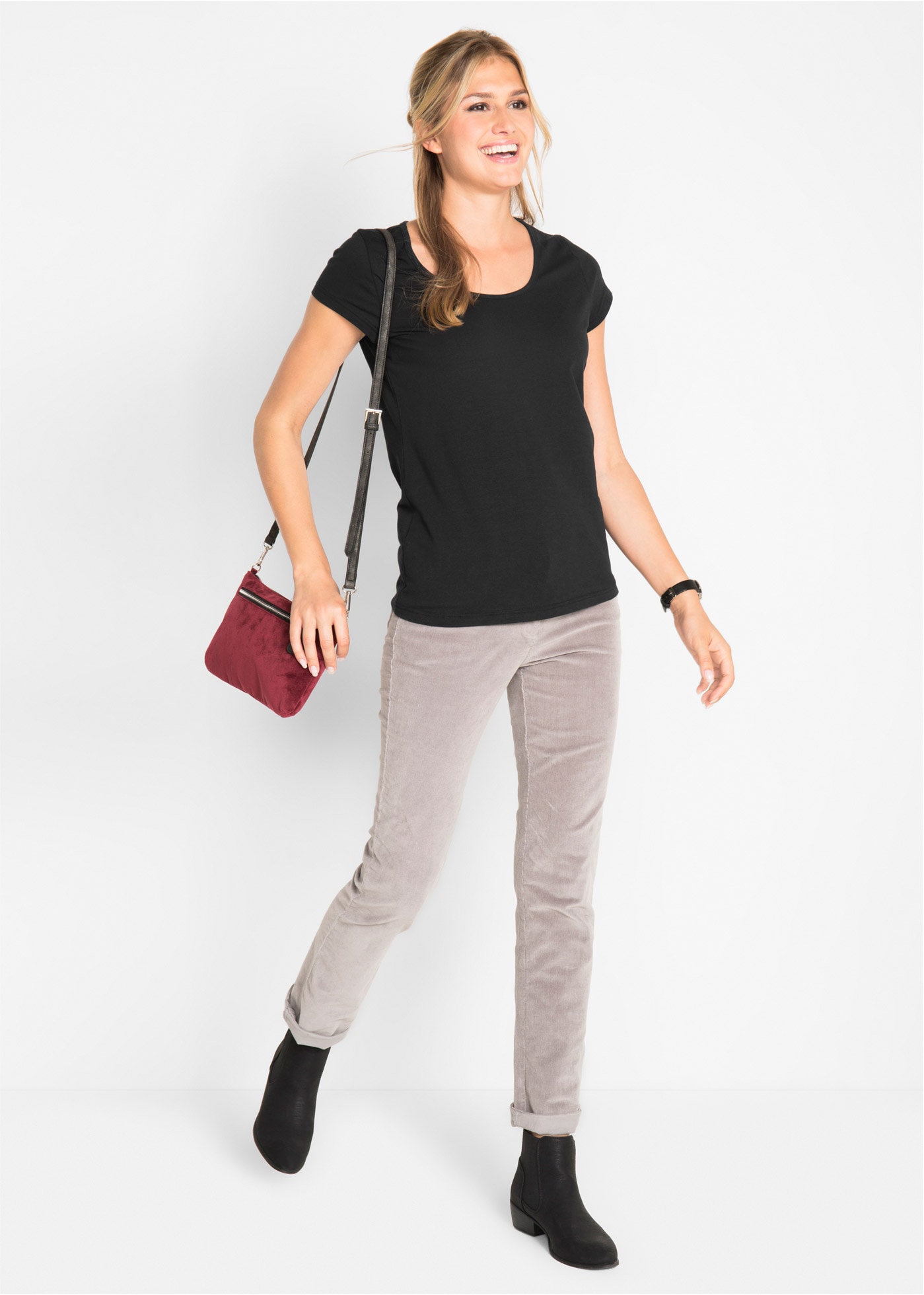 bonprix T-Shirt figurbetonte slim fit Passform, Kurzarm, aus Baumwolle und Elasthan