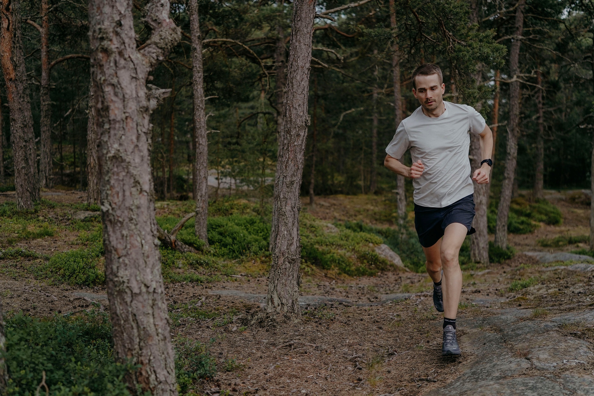 Suunto Smartwatch »9 Peak Pro«, (3,04 cm / 1,2 Zoll)