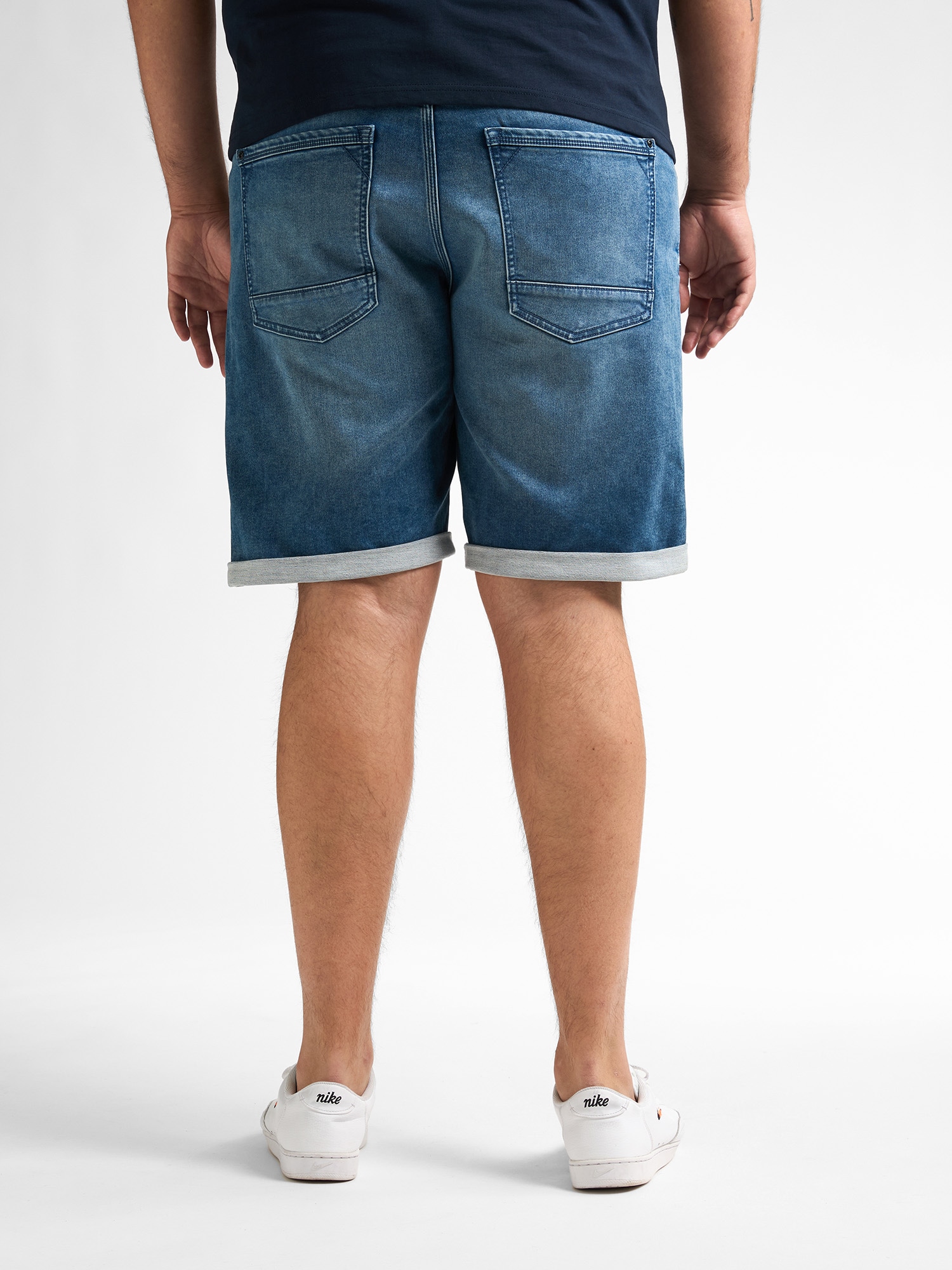 Petrol Industries Jeansshorts, mit Aufschlag