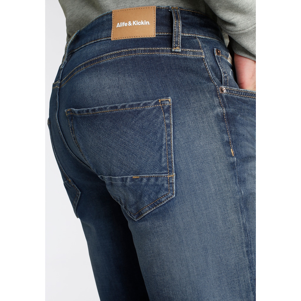 Alife & Kickin Straight-Jeans »AlanAK«, Ökologische, wassersparende Produktion durch Ozon Wash
