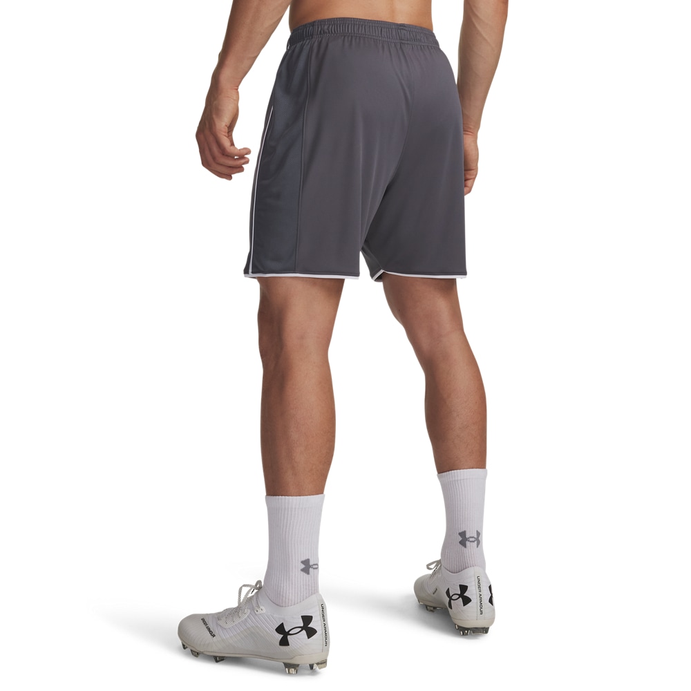 Under Armour® Trainingsshorts »UA M CHALLENGER TRAIN SHORT«  für vielseitige Aktivitäten, leichtes Material, Sportmode-Design