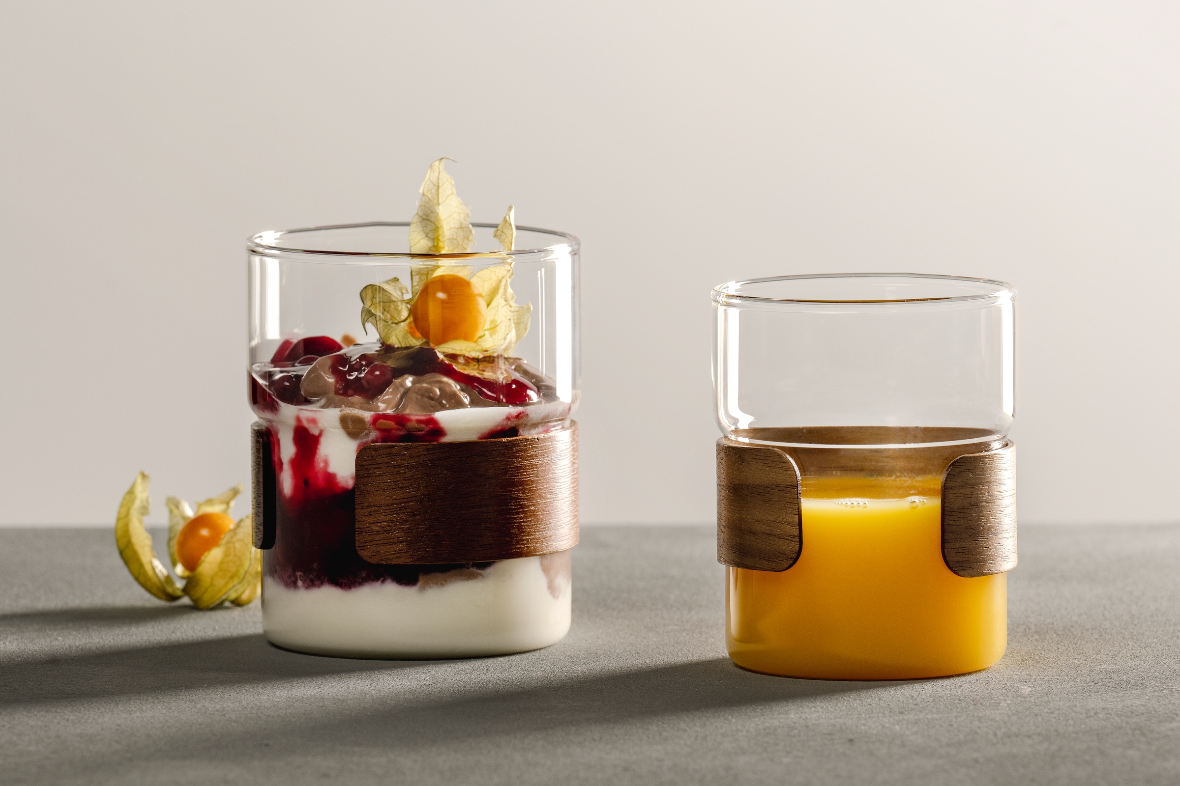 LEONARDO Becher »NOVO LEGNO, 2er Set« Becher mit Holzspange