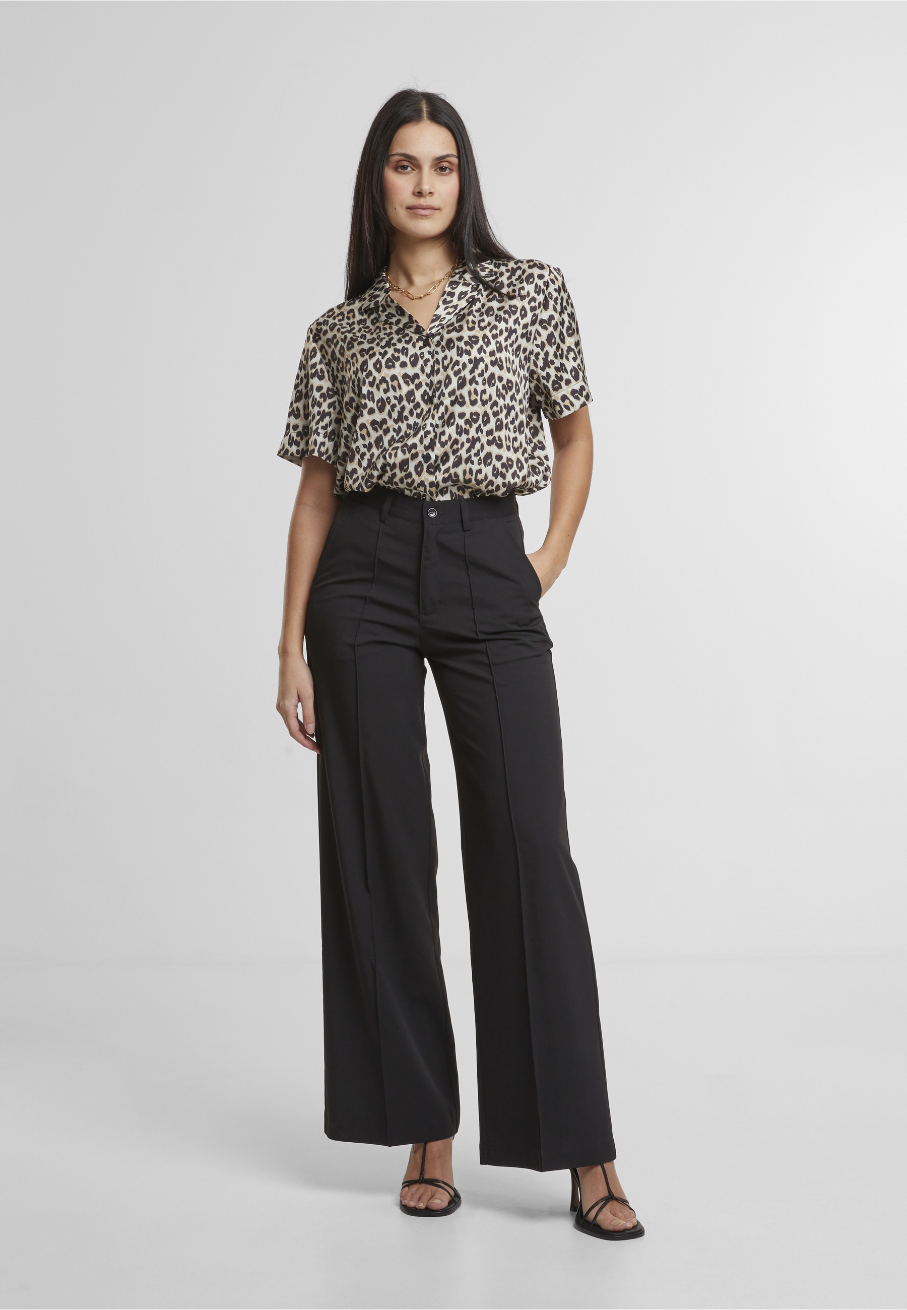 URBAN CLASSICS Blusentop »Urban Classics Ladies Leo Resort Shirt«