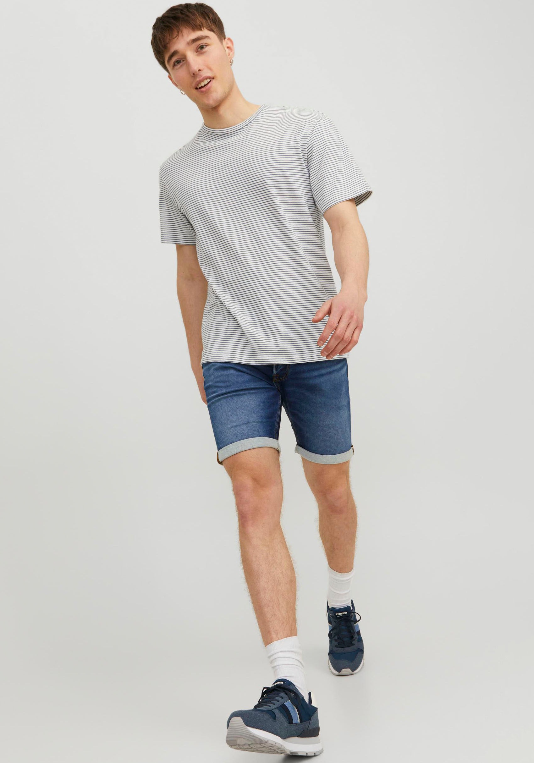 4. Bild von Jack & Jones Jeansshorts »JJIRICK JJICON SHORTS GE 604 I.K SN«, mit Umschlagsaum