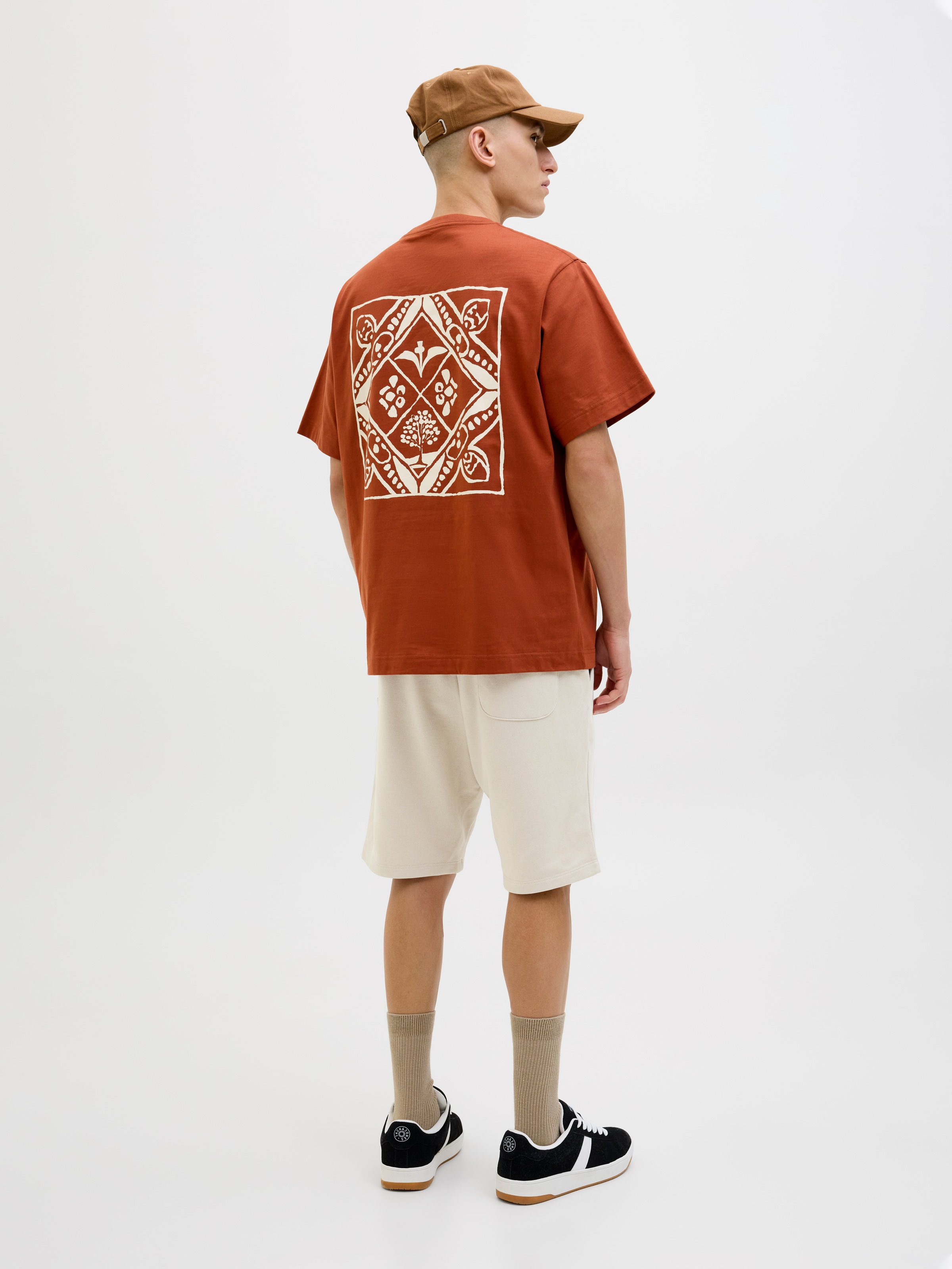 Jack & Jones Sweatshorts »JPSTGORDON mit elastischem Bund«, unifarben, modisch, regular fit, Webstoff