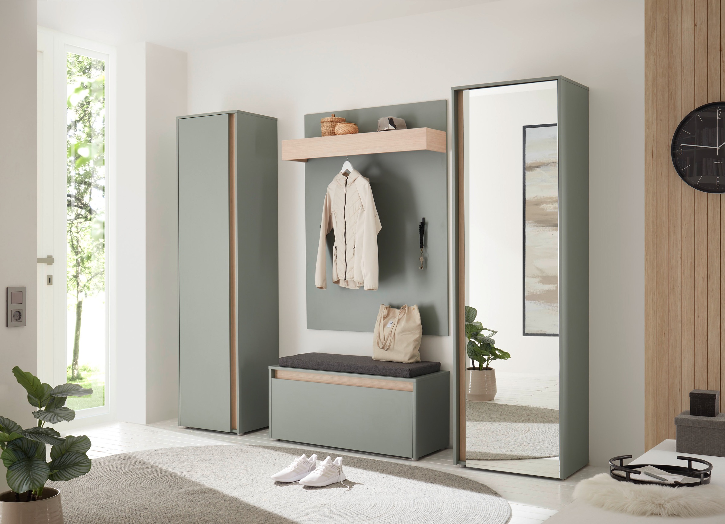 INOSIGN Garderoben-Set »GIRON/CiTY, moderne Garderobe, Komplettset mit viel Stauraum«, (Komplett-Set, 4 St.), enthält Garderobenschränke, Paneel & Schuhbank +Sitzkissen