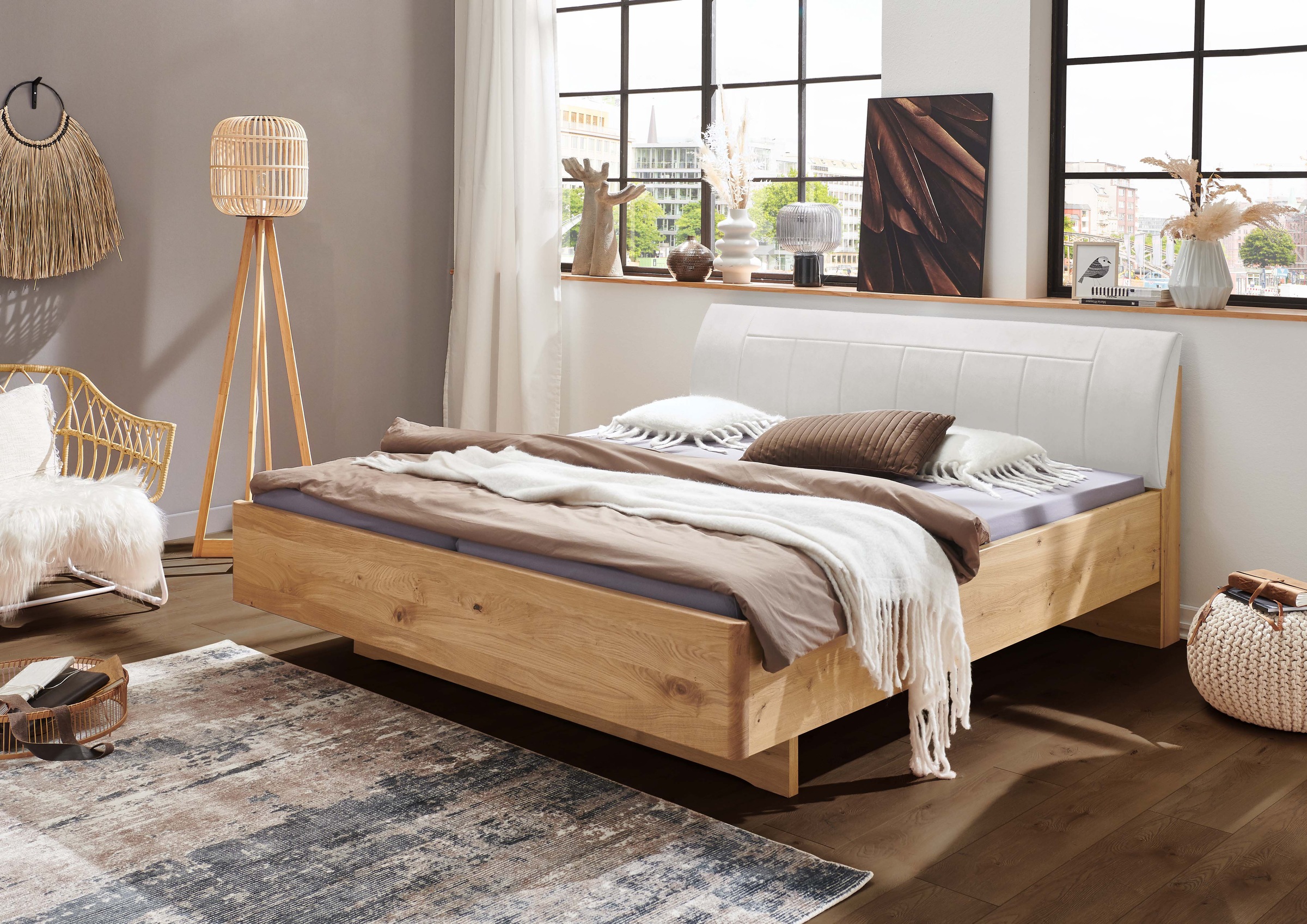 WIEMANN Holzbett »Cardiff, Bettgestell, Bettrahmen, teilmassiv, mit Polsterkopfteil«, (Belastbarkeit 110/220 Kg, 4-fache höhenverstellbar, MADE IN GERMANY), Fußteil aus Massivholz, verschiedene Größen