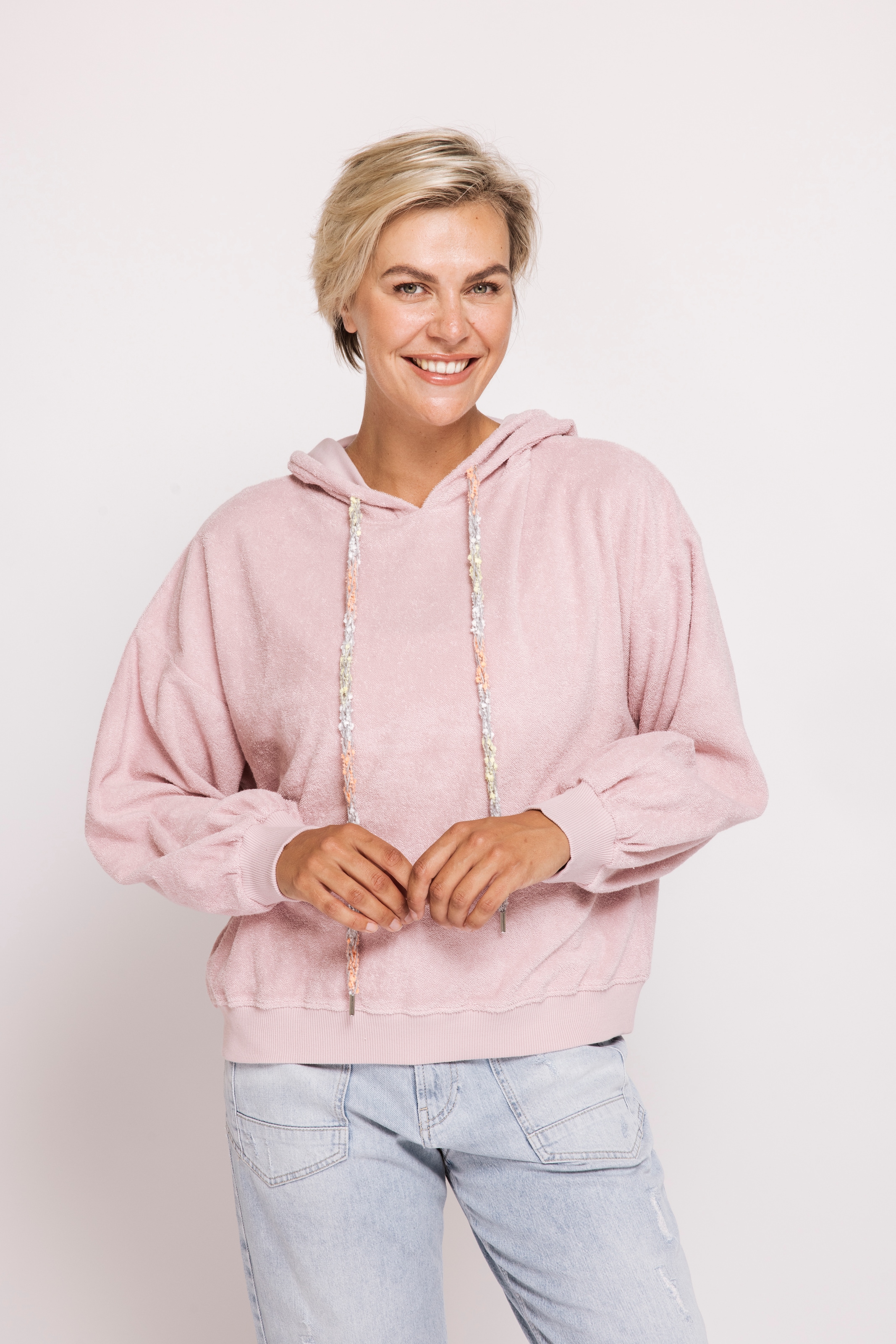 Zhrill Kapuzensweatshirt »ZHXENIA Nicki Kap-Sweat«, in Nicki-Qualität mit Strick-Kordeln
