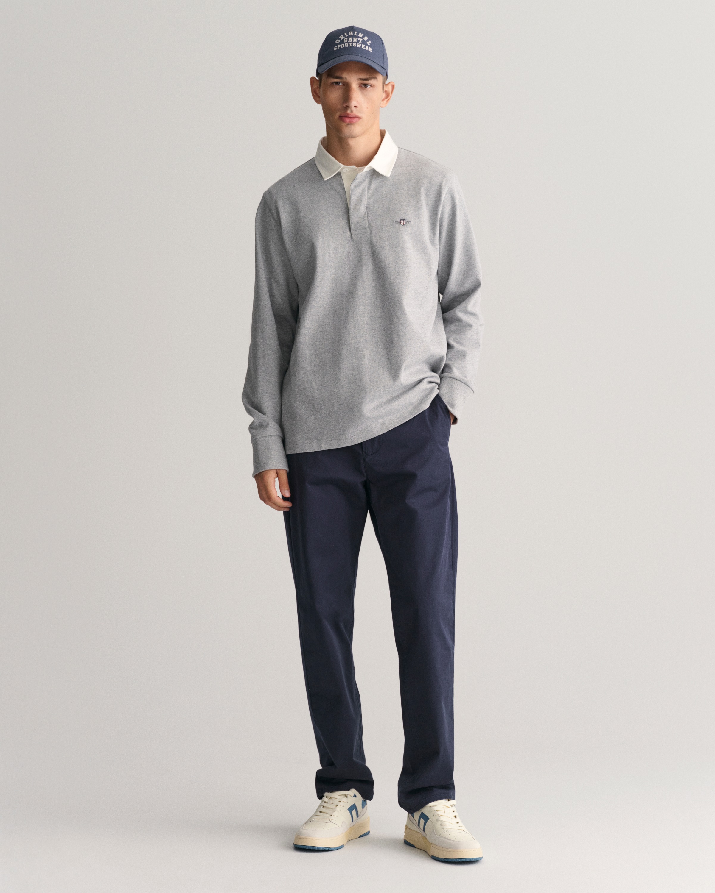 Gant Chinohose »REGULAR TWILL CHINOS«, Regumit gefütterten Seitentaschen