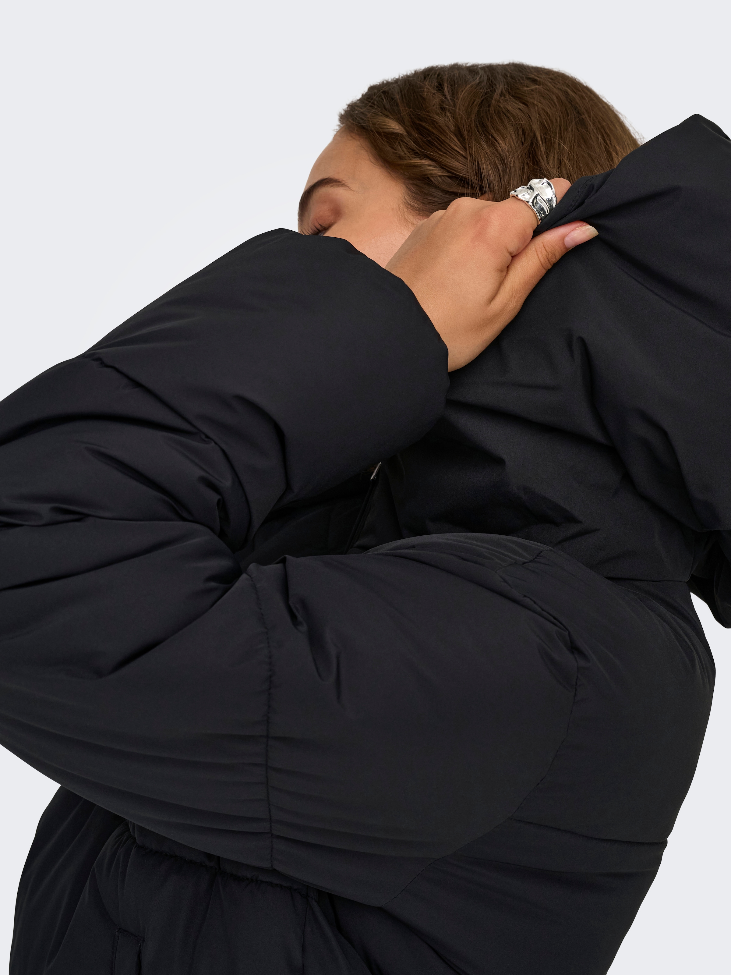 ONLY Steppjacke »ONLJUTA SHORT PUFFER OTW NOOS« mit Kapuze Kunstfaser