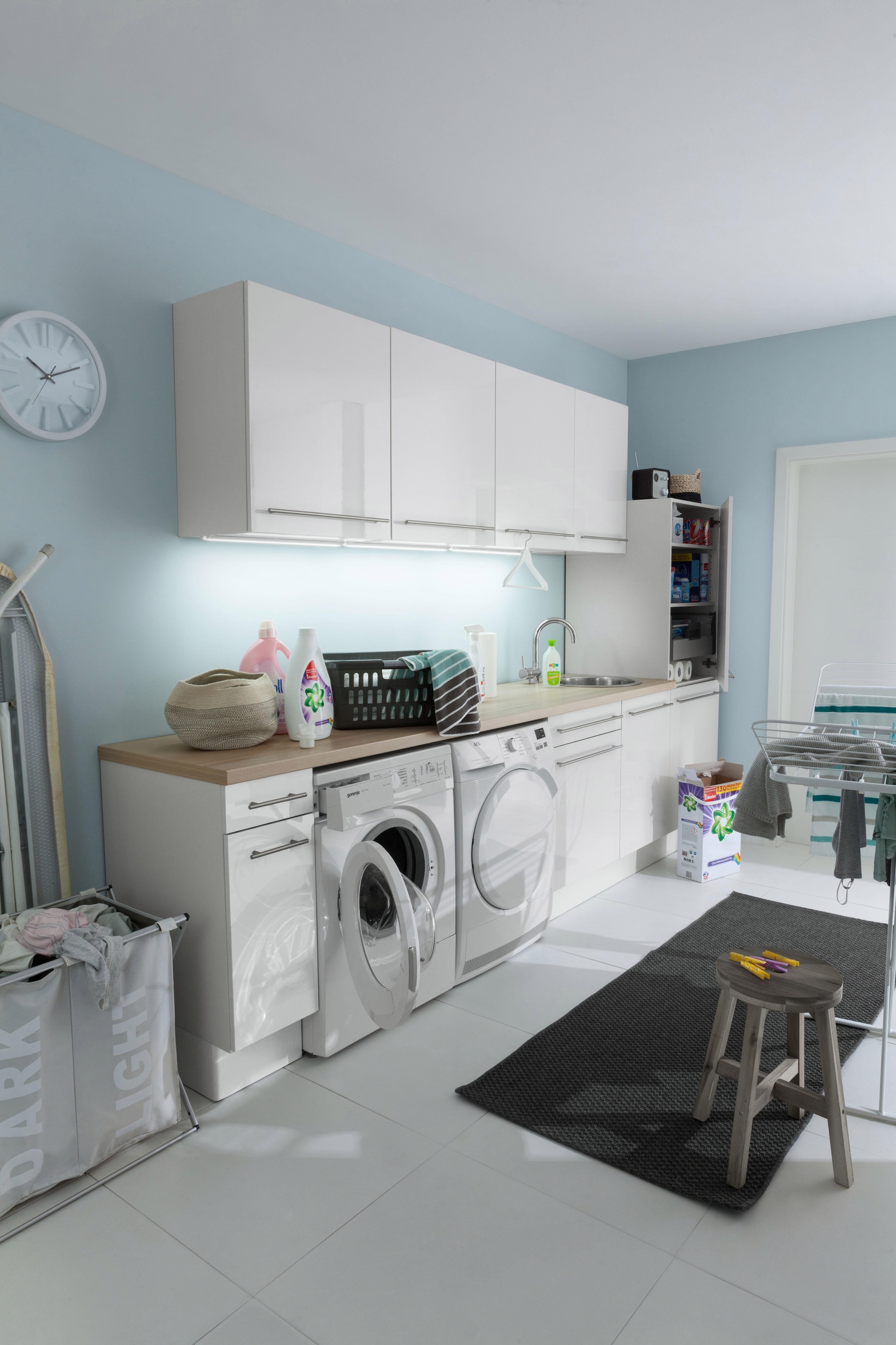 OPTIFIT Hängeschrank »Bern«, Breite 50 cm, 70 cm hoch, mit 1 Tür, mit Metallgriff