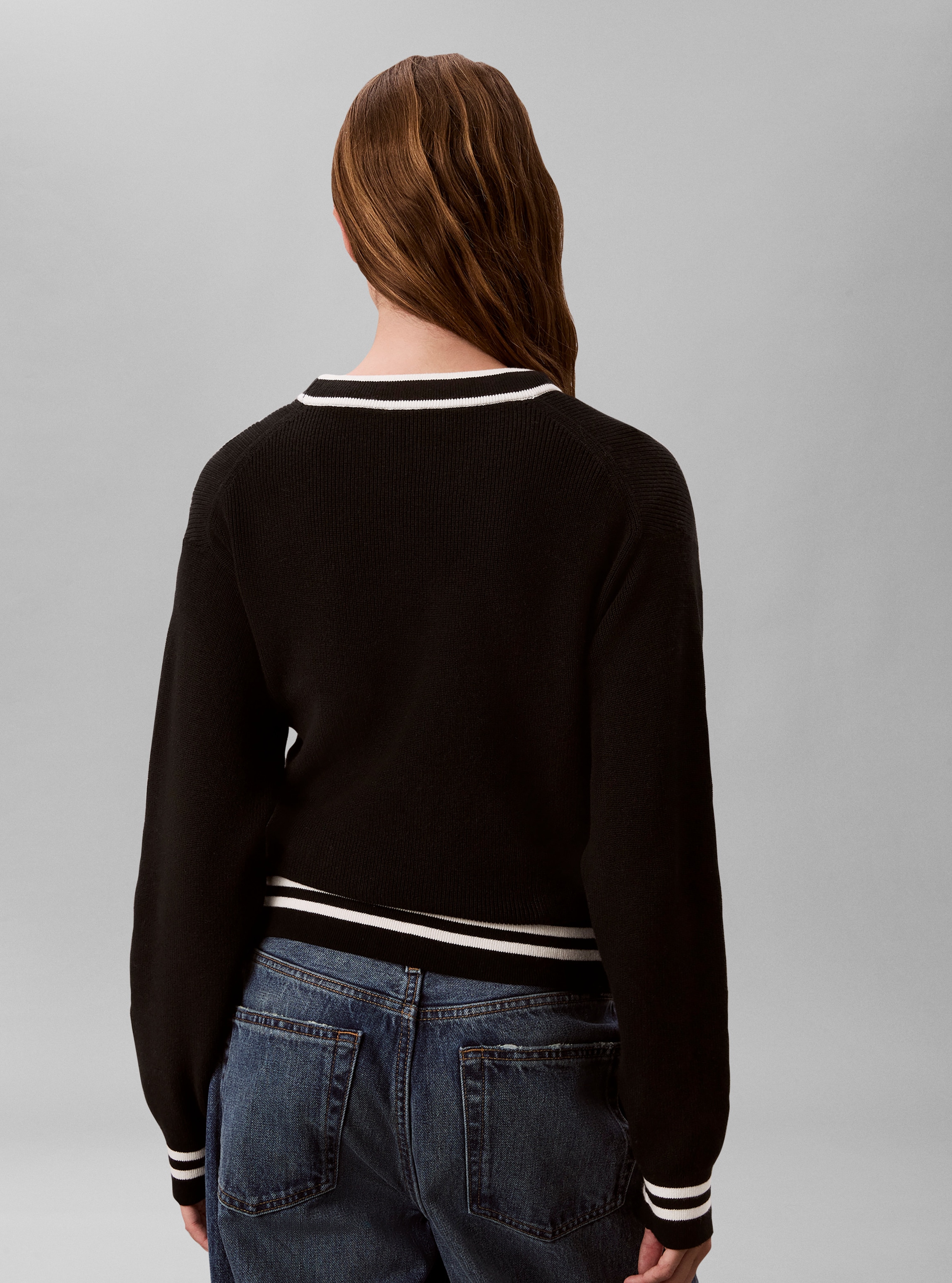Calvin Klein Jeans »WOVEN LABEL CREWNECK SWEATER« Regular fit mit Rundhalsausschnitt