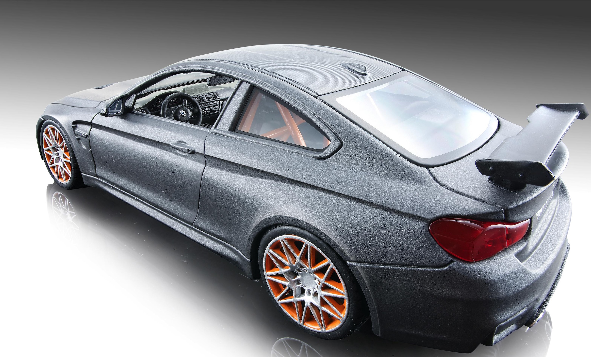 Maisto® Sammlerauto »BMW M4 GTS, 1:24, metallic grau« 1:24 aus Metallspritzguss