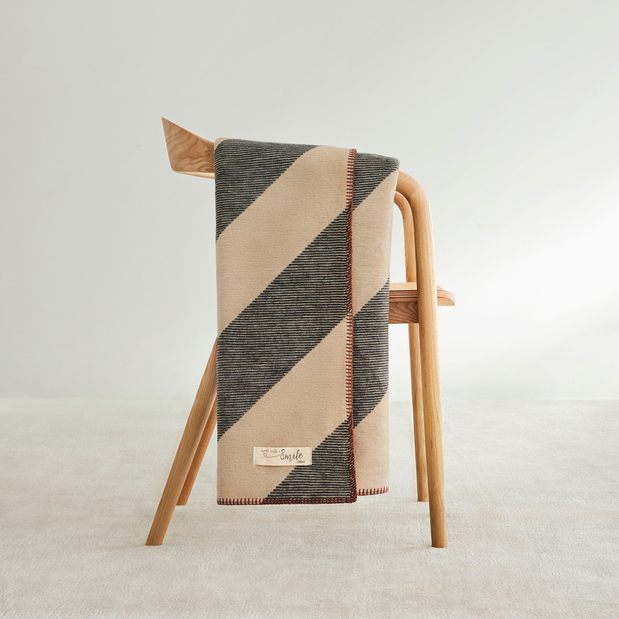 IBENA Wohndecke »Jacquard Decke s.Oliver«, im Streifen-Design bequem und  schnell bestellen