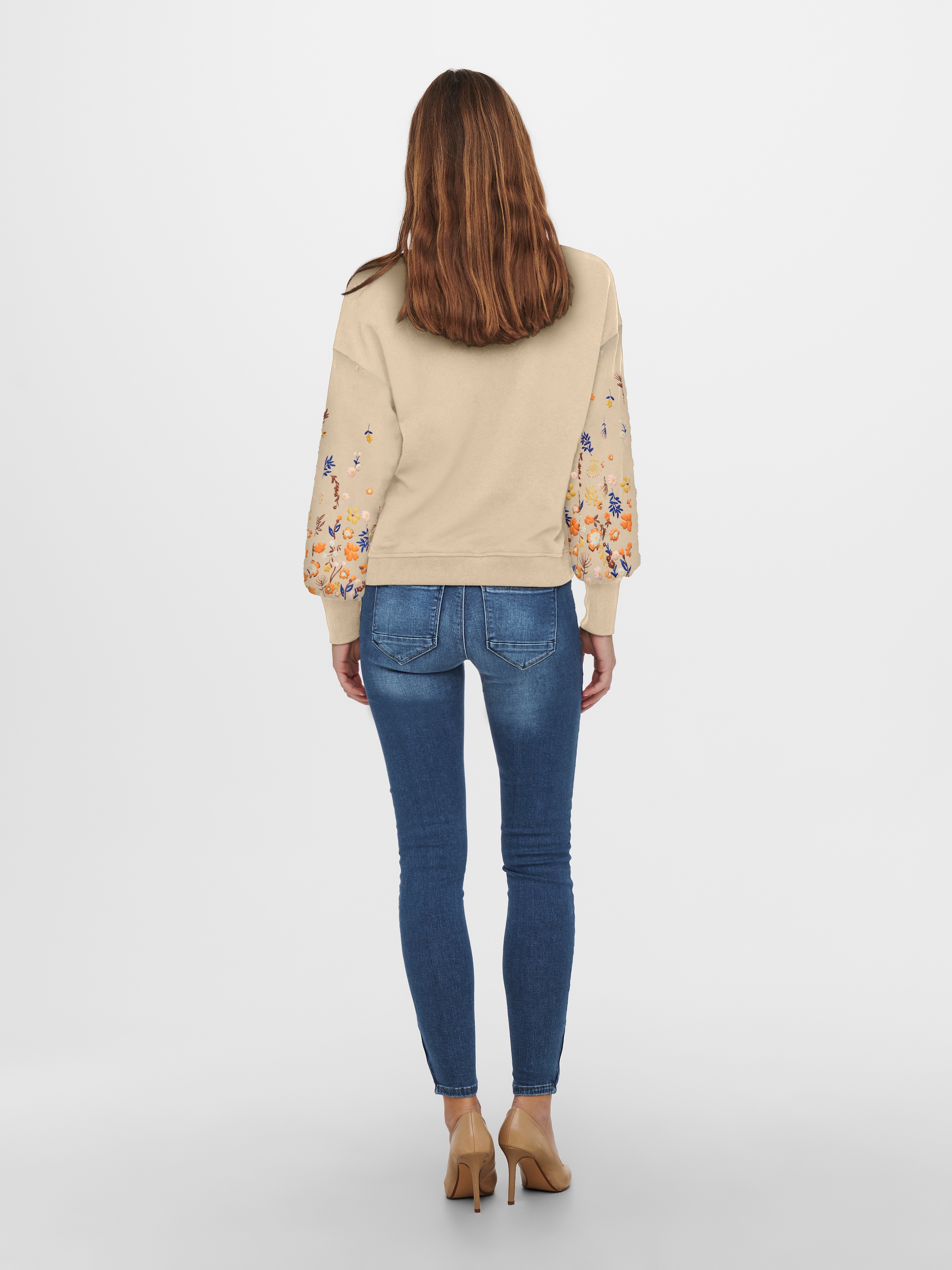 ONLY Sweatshirt »ONLBROOKE L/S O-NECK FLOWER SWT«, Baumwollmischung, regular fit
