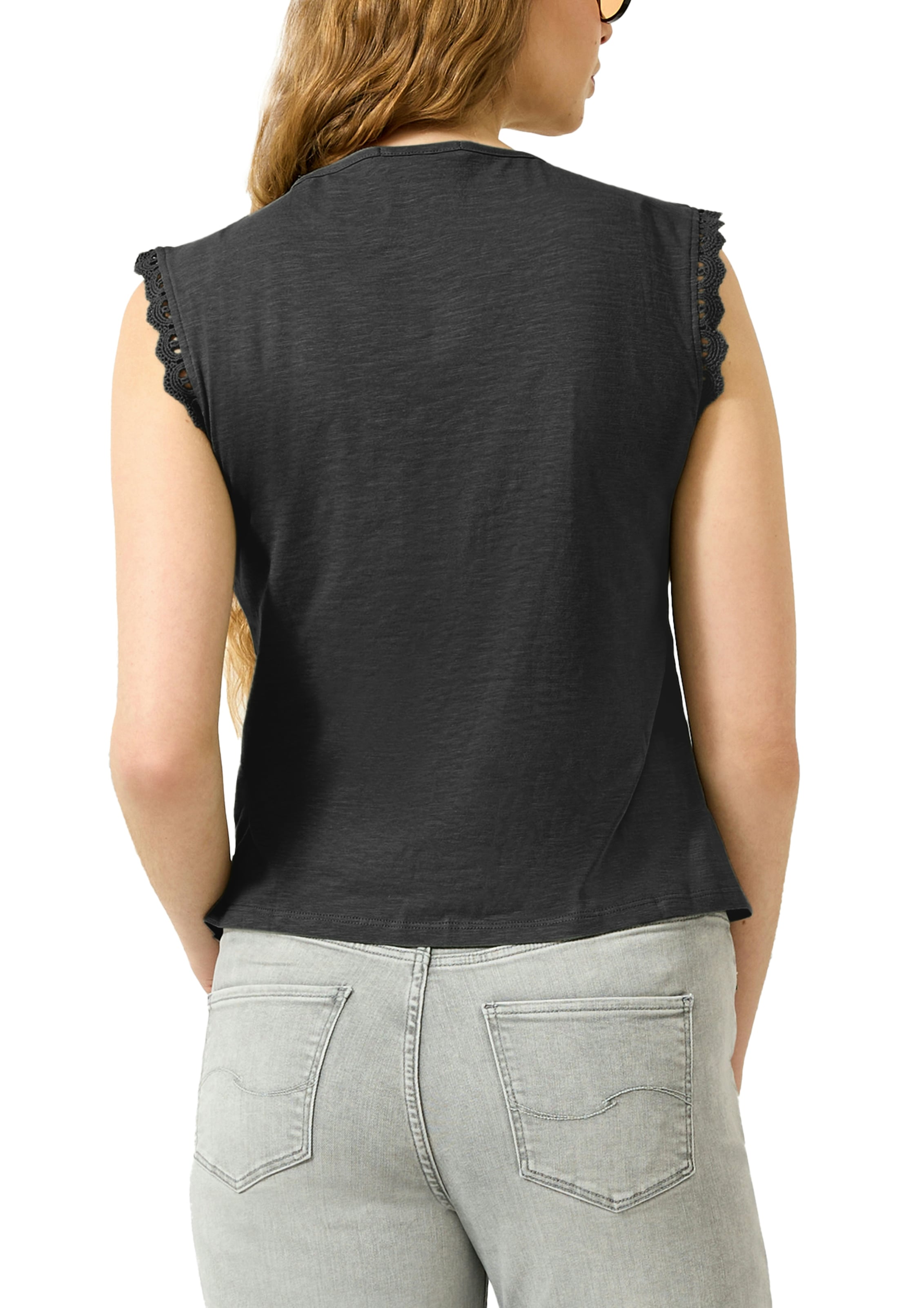 QS Rundhalsshirt mit Häkel-Details an der Schulter