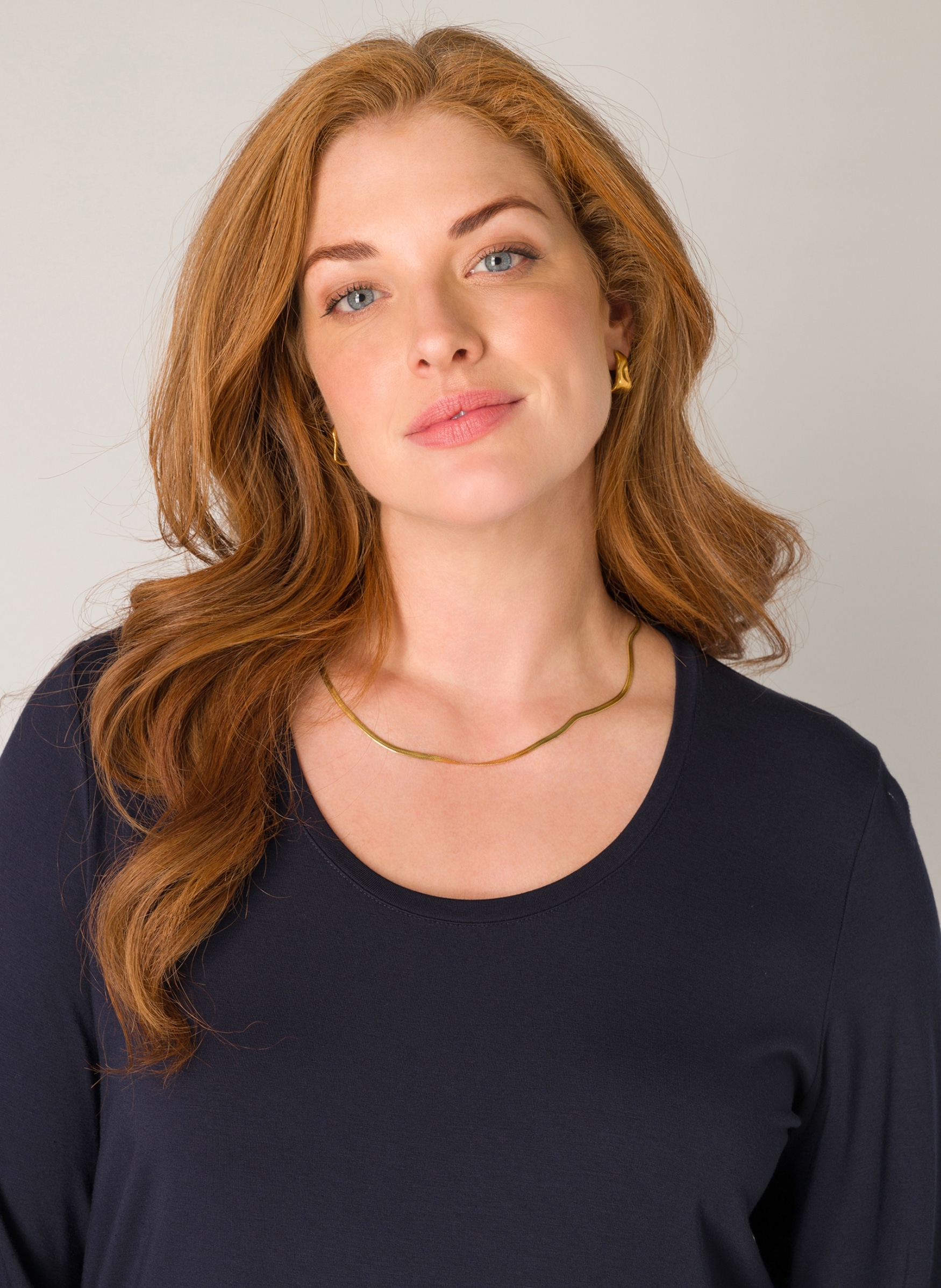 Base Level Curvy Langarmshirt mit Rundhalsausschnitt