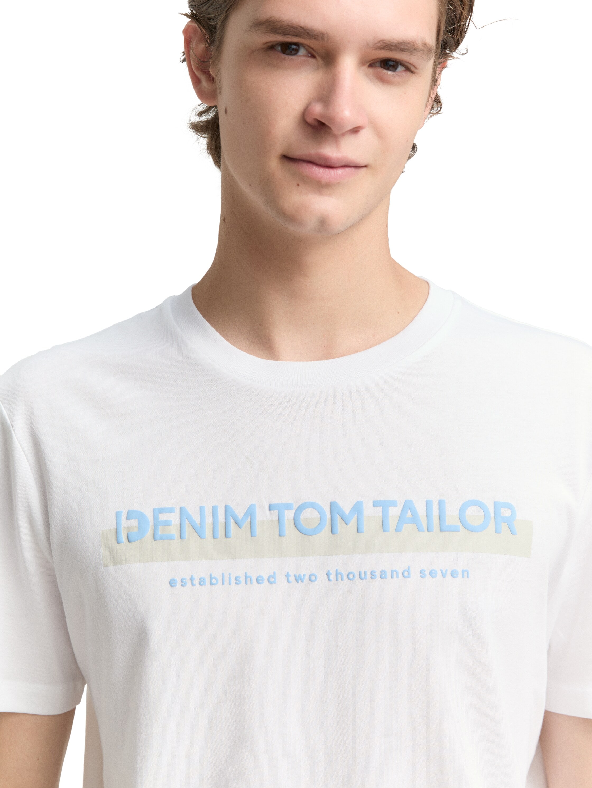 TOM TAILOR Denim Rundhalsshirt mit Logofrontprint