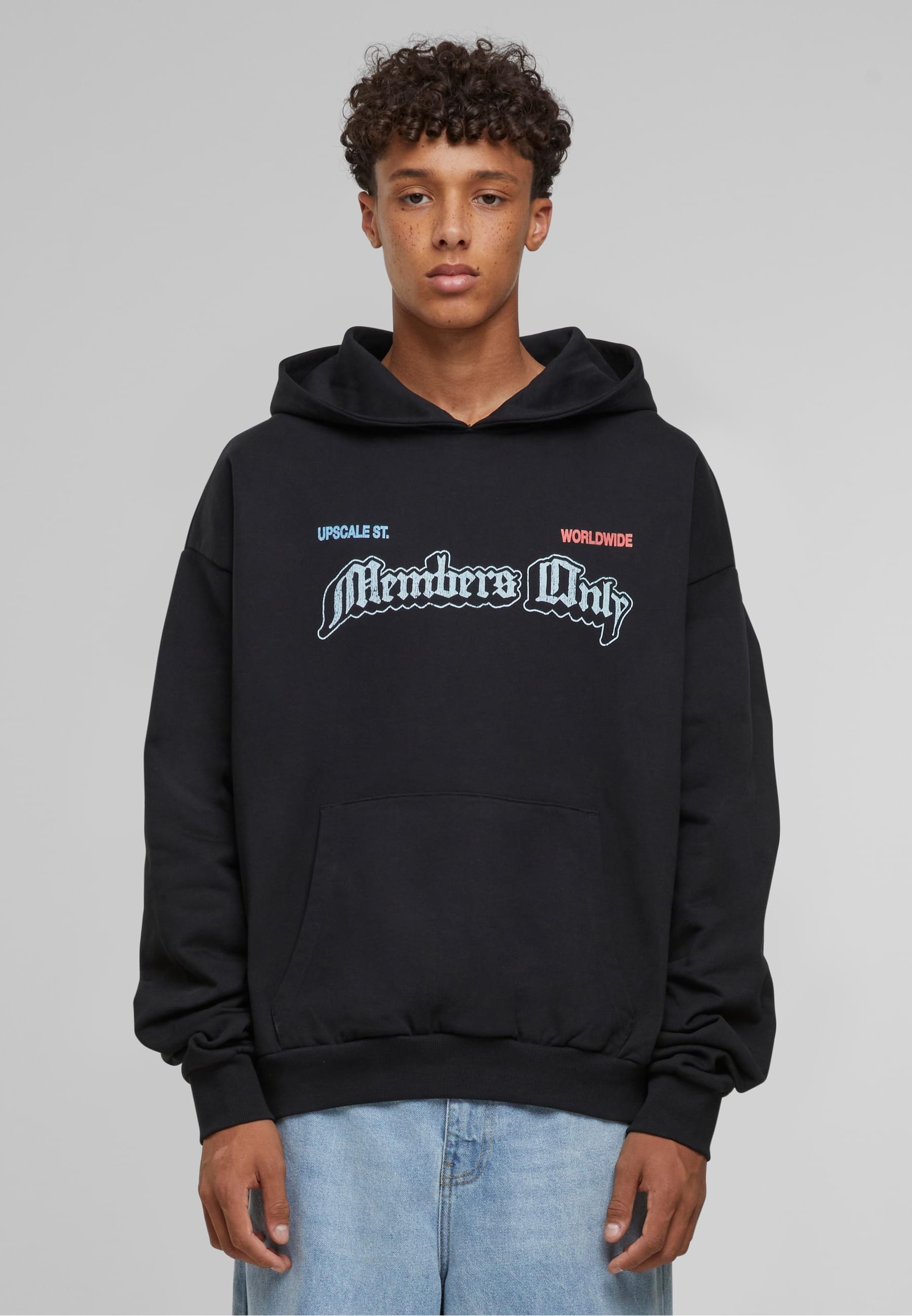 Upscale by Mister Tee Kapuzensweatshirt »Upscale by Mister Tee Only Members Oversize Hoody«, 1 Stk.
