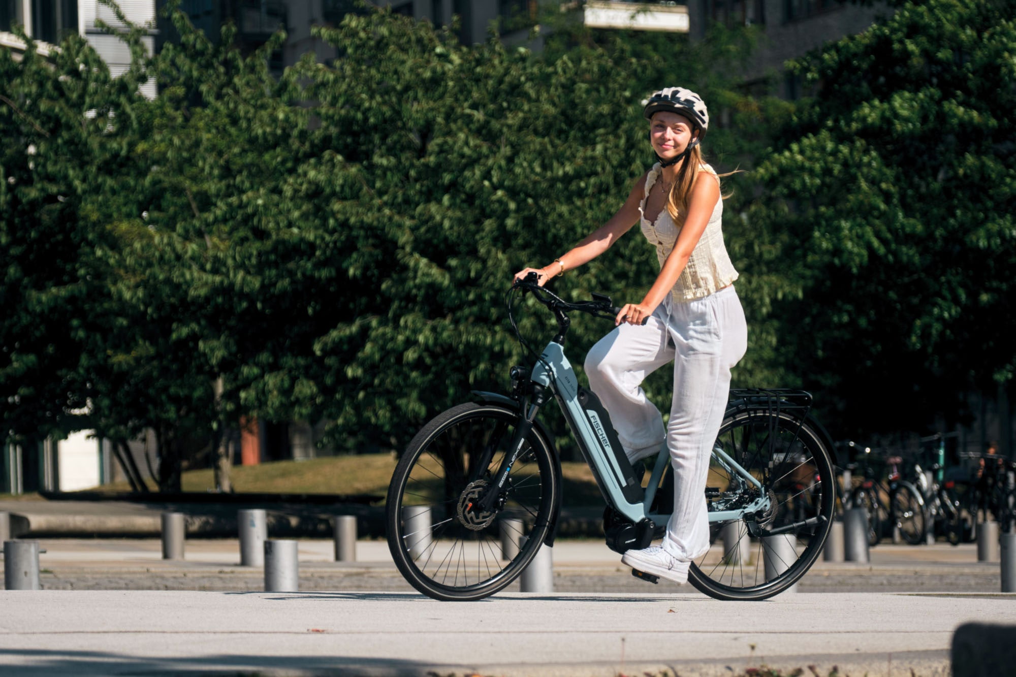 FISCHER Fahrrad »CITA 2404 688 43« 7 Gang Shimano NEXUS Schaltwerk Mittelmotor mit Akku-Ladegerät;mit Werkzeug, 