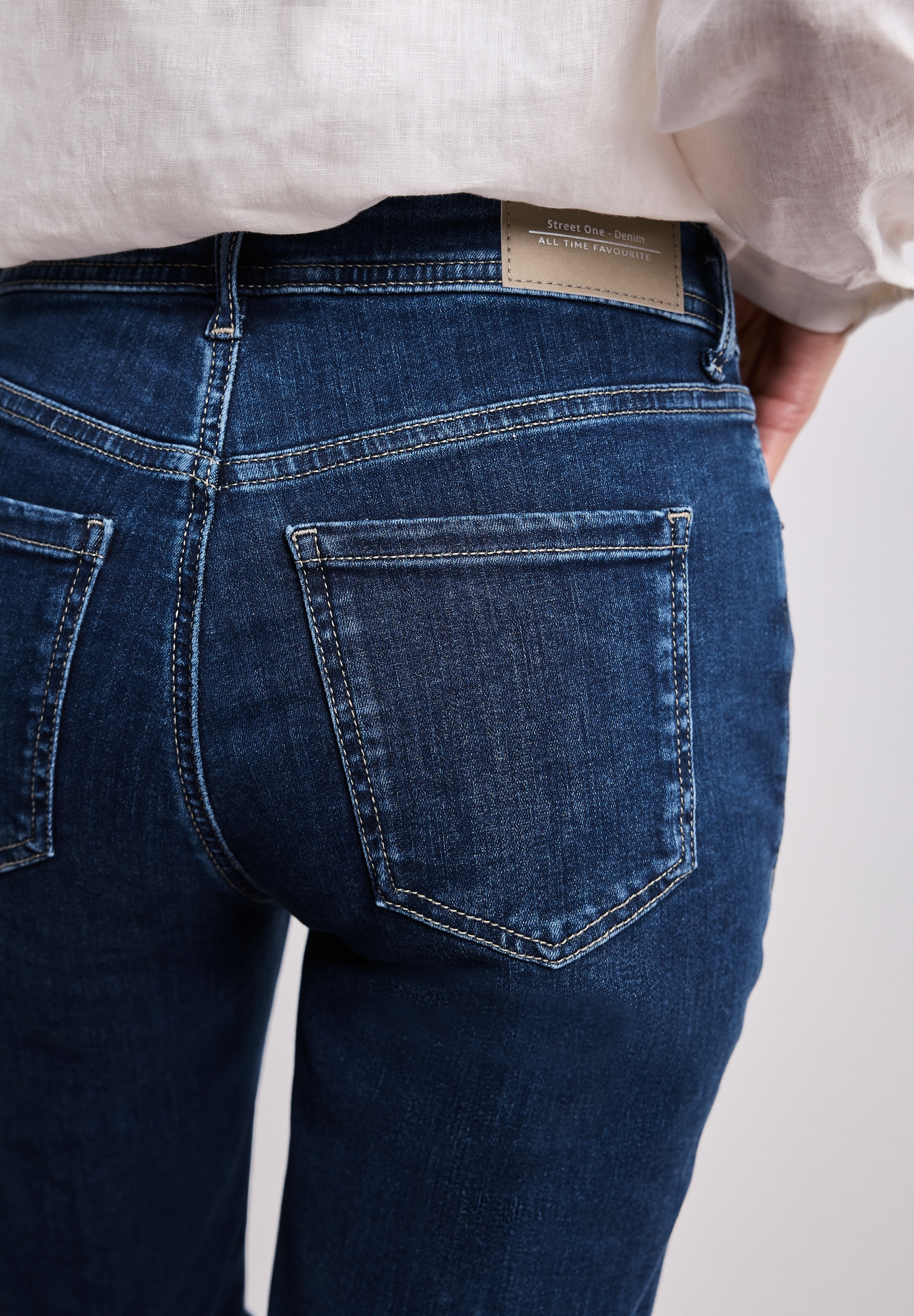 STREET ONE Bermudas »Style Jane«  Slim Leg Jeans-Bermuda mit Turn-Up-Detail