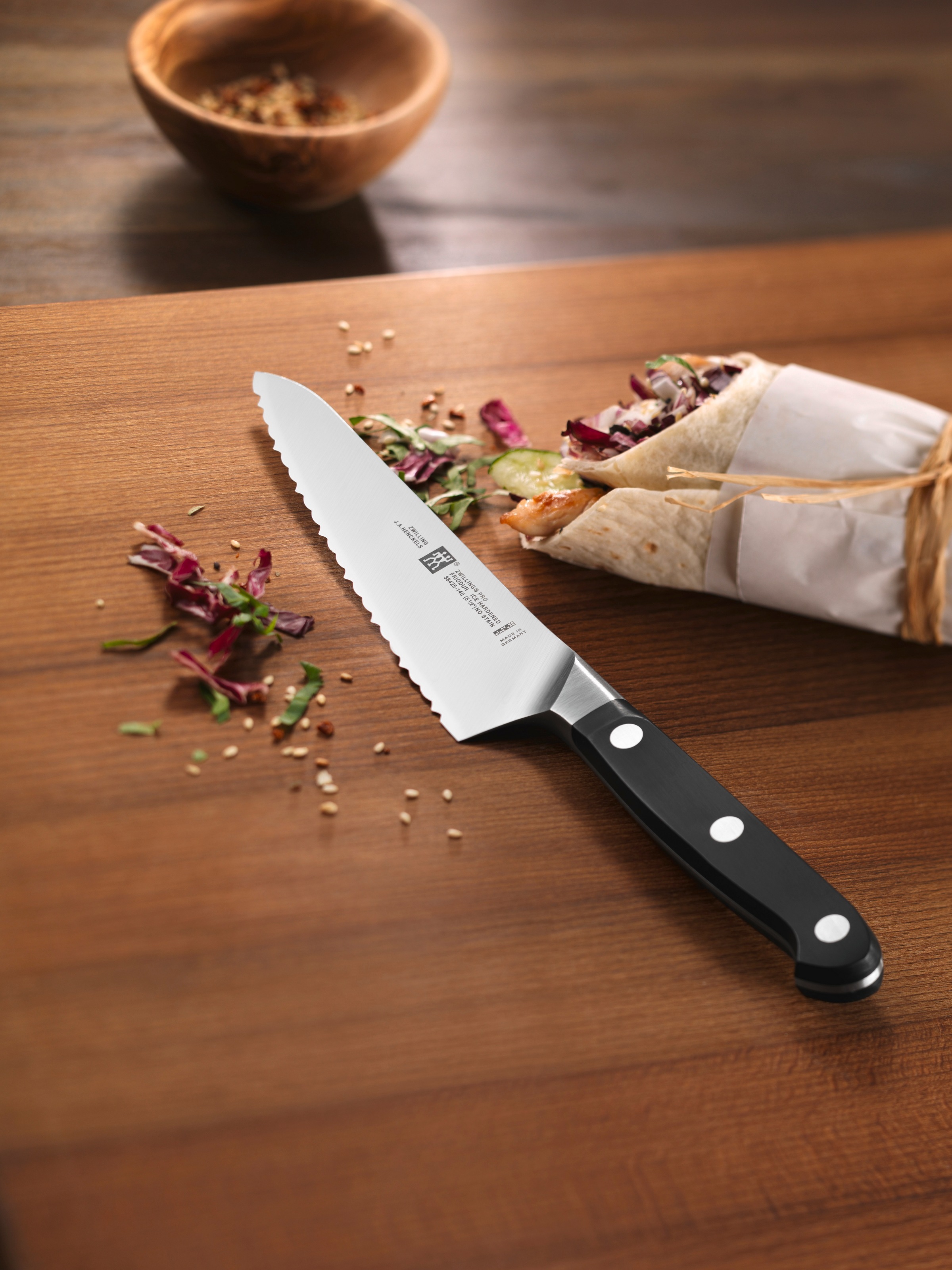 Zwilling Kochmesser »Pro« Made in Germany, FRIODUR eisgehärtete Klinge günstig online kaufen