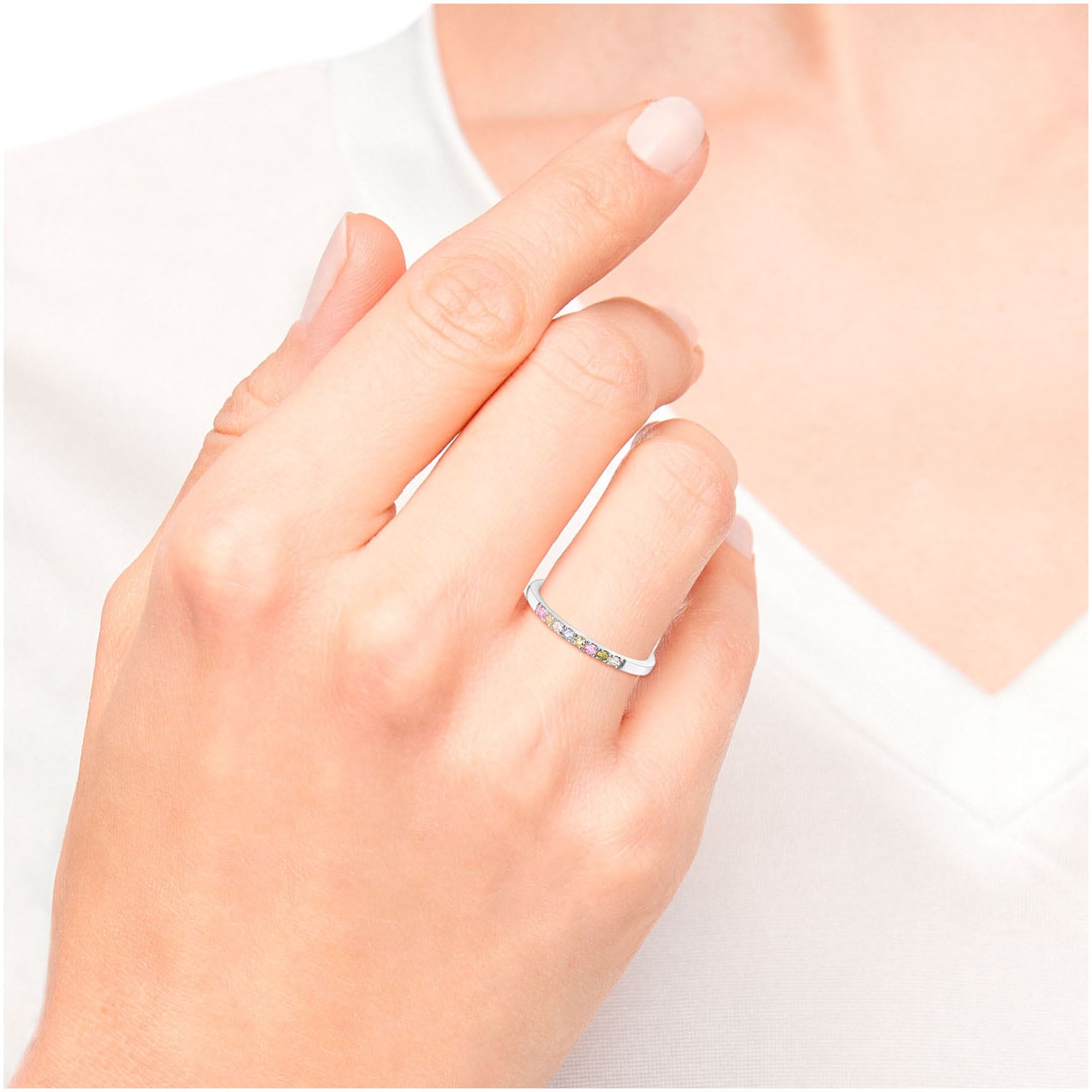 s.Oliver Fingerring »Regenbogen-Optik, 2037842/-43/-44/-45«, mit Zirkonia (synth.)