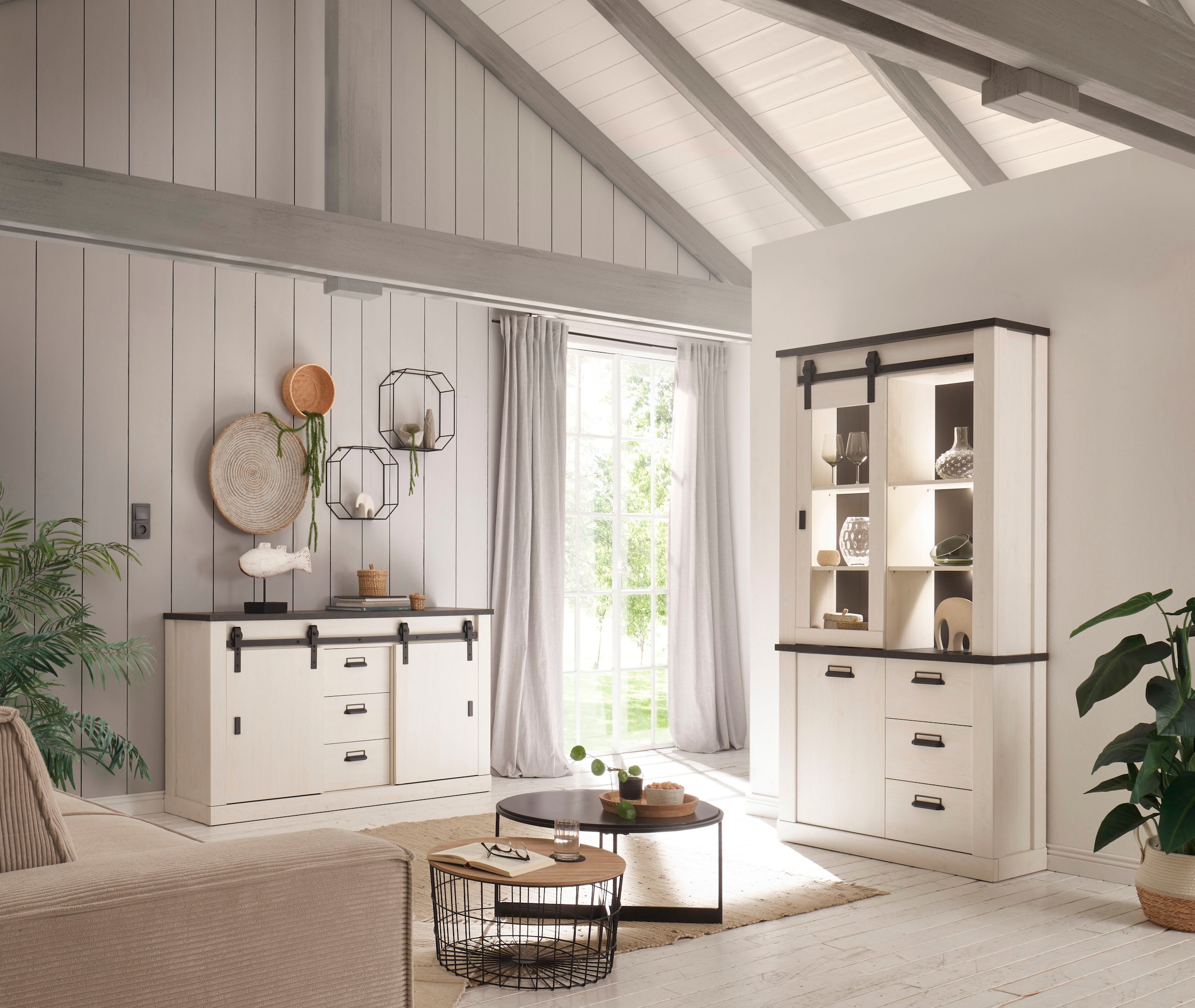 Home affaire Sideboard »SHERWOOD«, Holz Dekor, mit Scheunentorbeschlag und Apothekergriffen, Breite 161cm