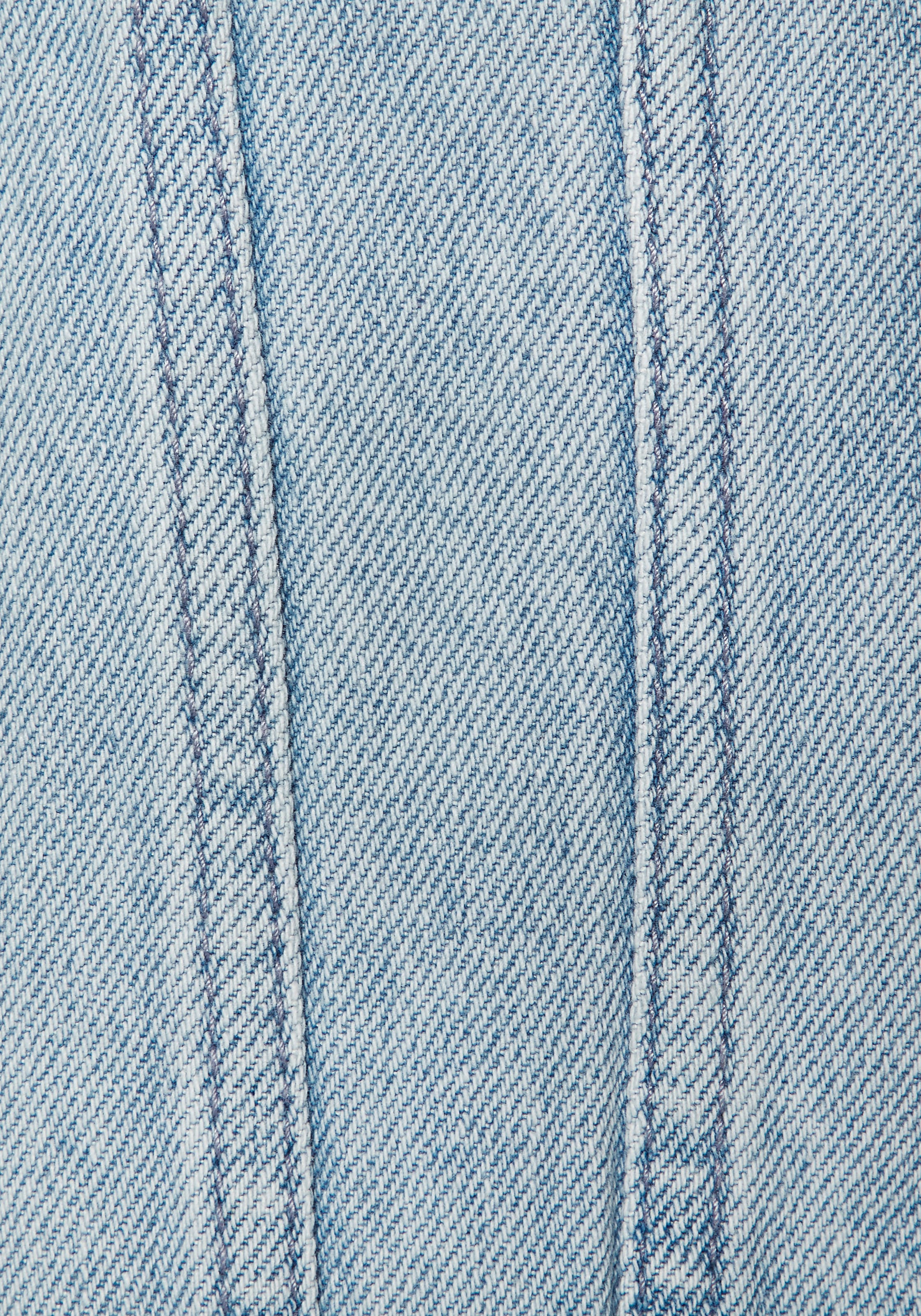 LASCANA Jeansjacke mit zwei Pattentaschen, Denimjacke aus Baumwolle, Sommerjacke