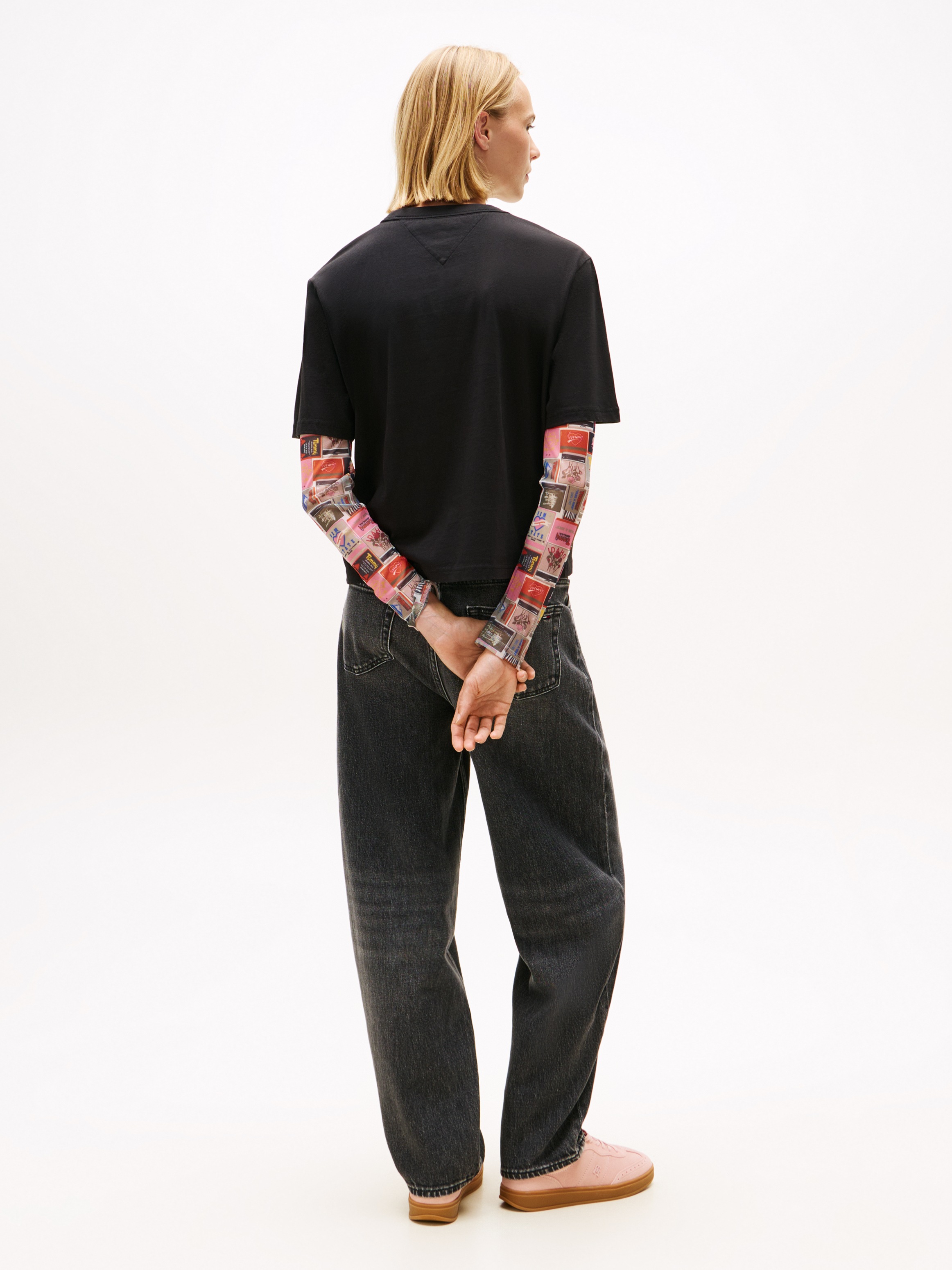 Tommy Jeans Kurzarmshirt »TJW BXY BADGE TEE EXT« im Boxy Fit