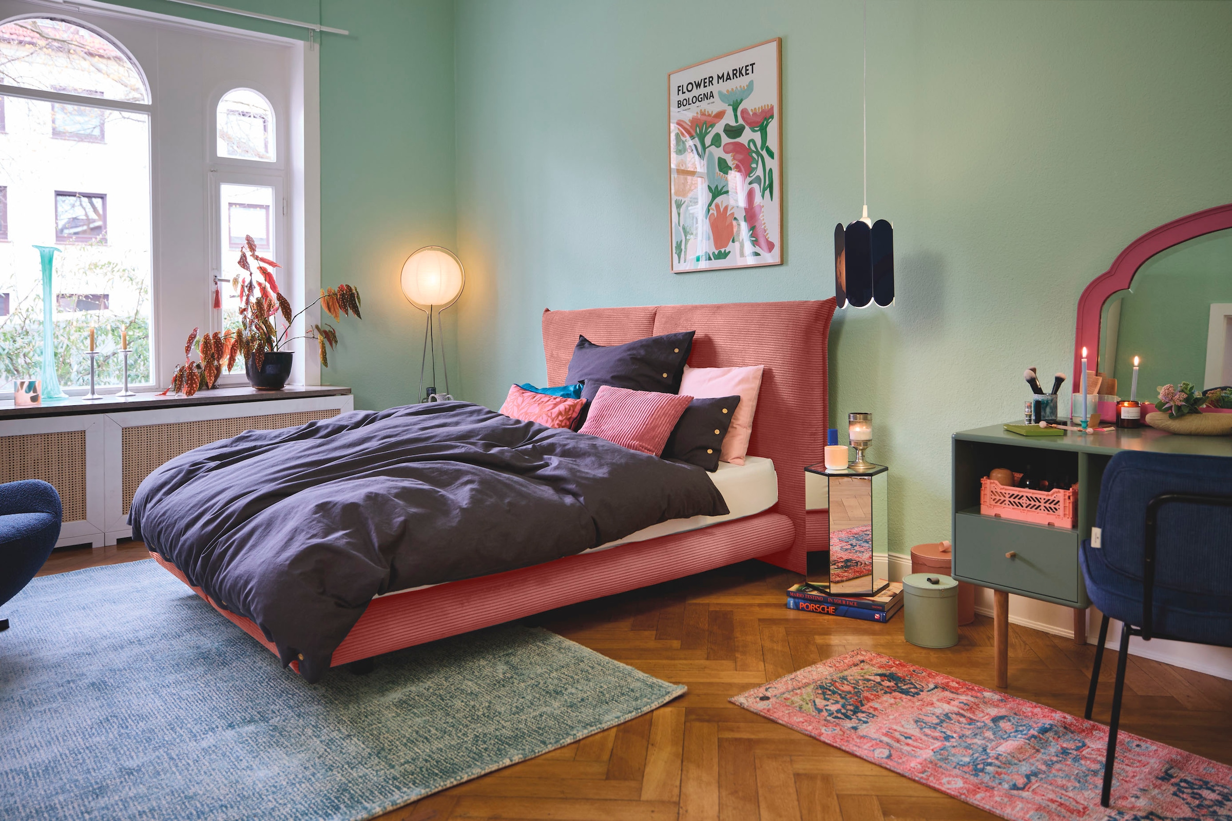 4. Bild von TOM TAILOR HOME Boxspringbett »SOHO PILLOW BOX«, in Schwebeoptik, Kopfteil in Kissenform, Höhe 120 cm