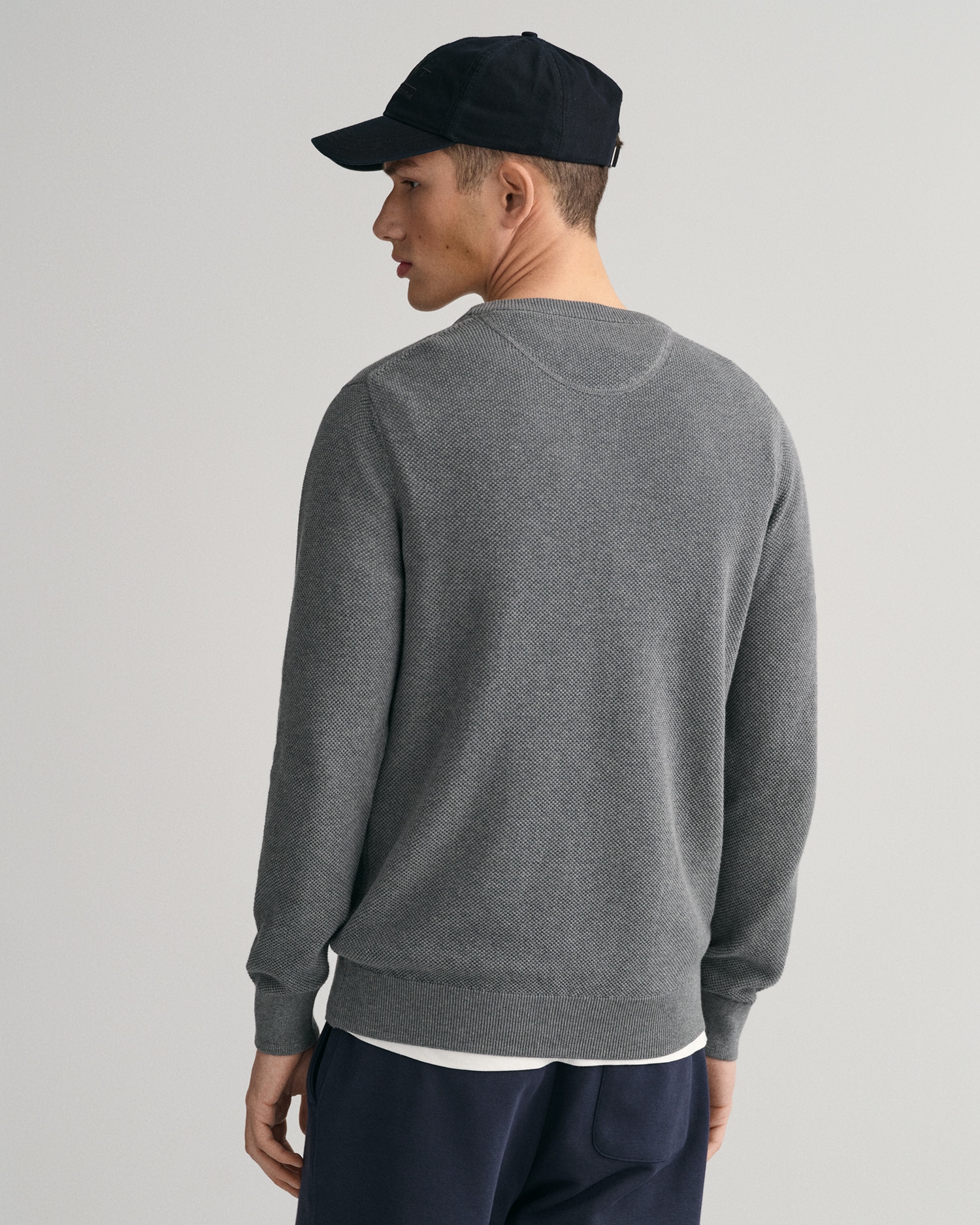 Gant Rundhalspullover »COTTON PIQUE C-NECK«, mit Logostickerei auf der Brust