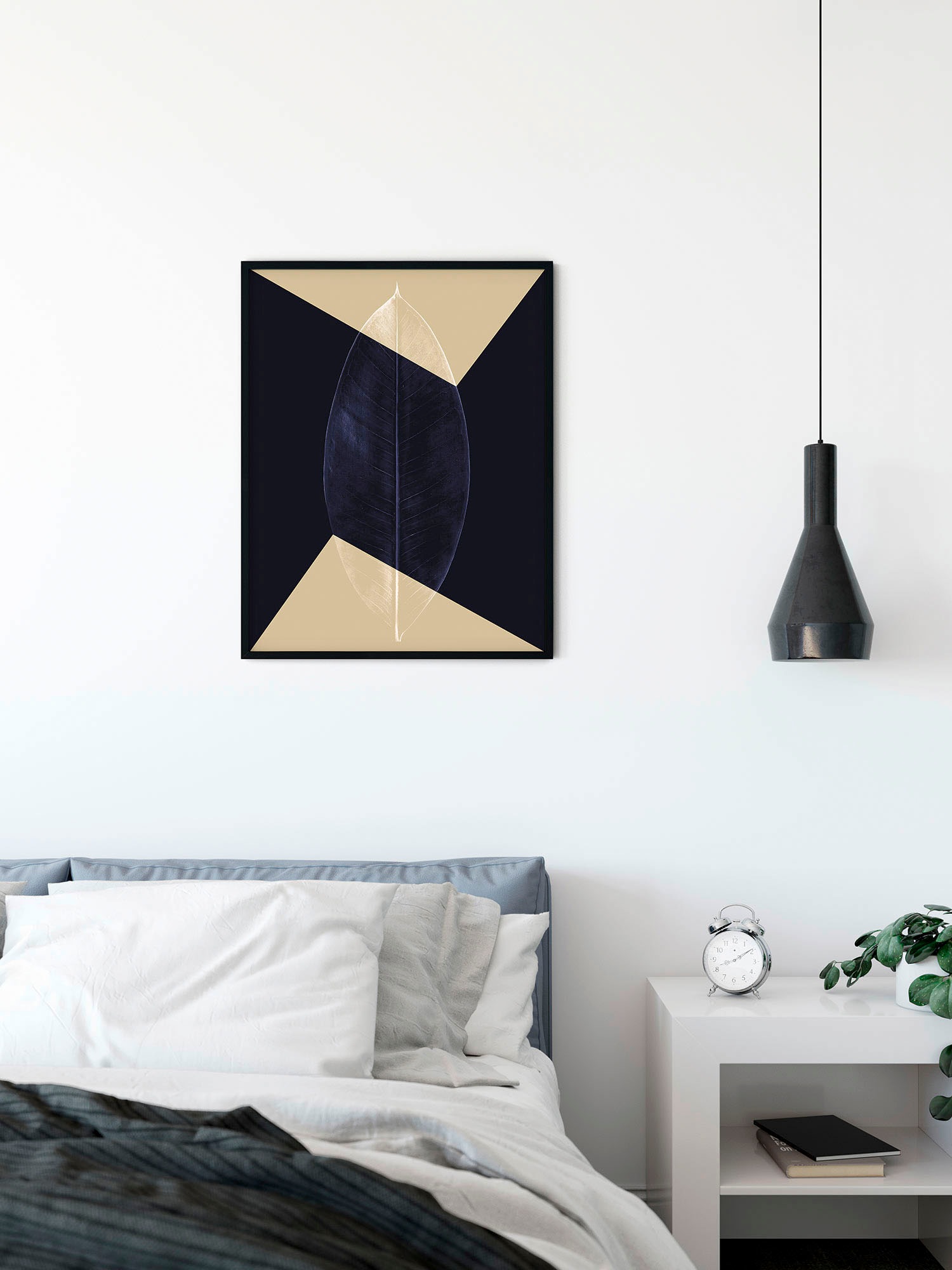 Komar Wandbild »Lotus Theatre«, (1 St.), Deutsches Premium-Poster Fotopapier mit seidenmatter Oberfläche und hoher Lichtbeständigkeit. Für fotorealistische Drucke mit gestochen scharfen Details und hervorragender Farbbrillanz.