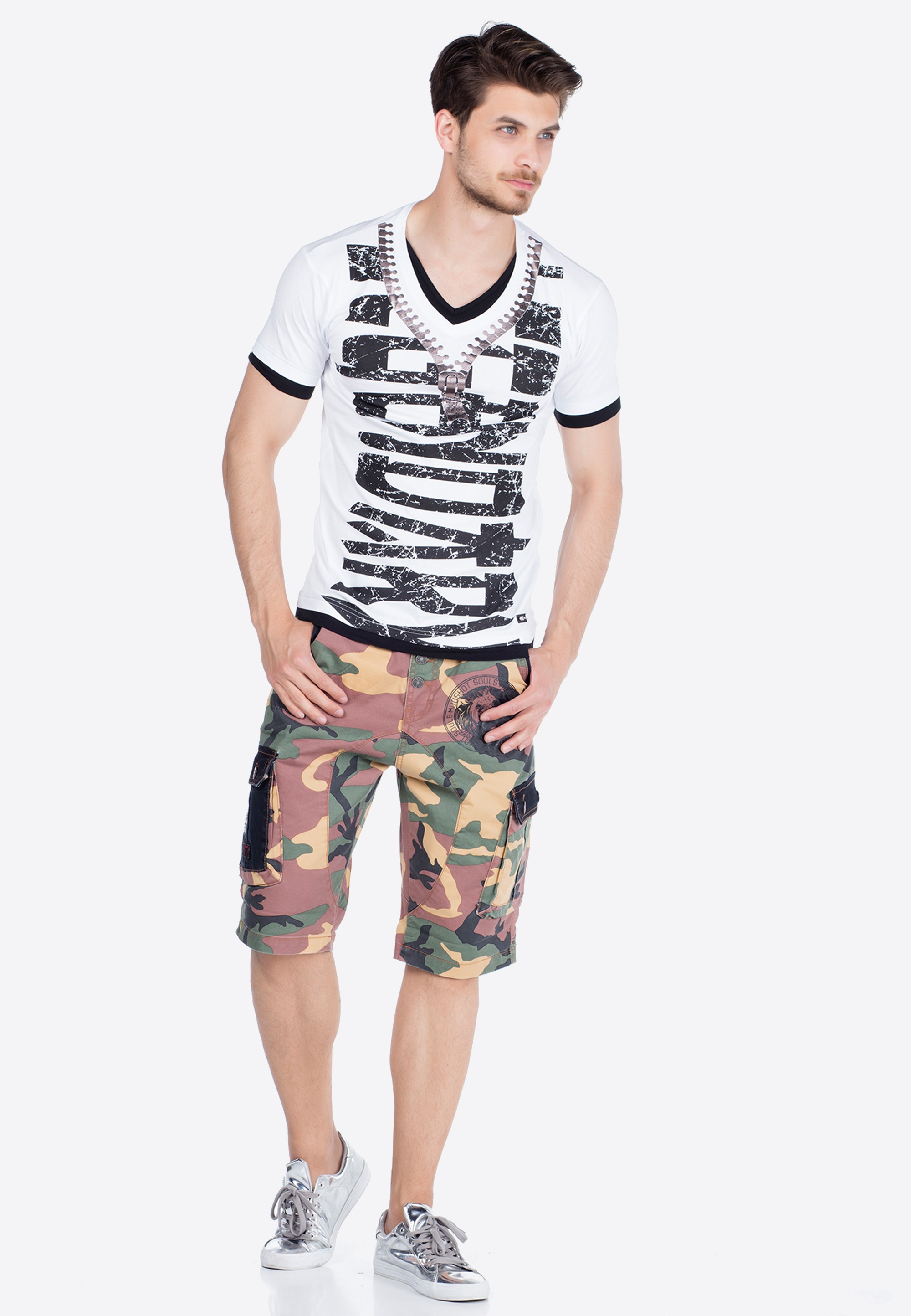4. Bild von Cipo & Baxx Shorts, im auffälligen Design
